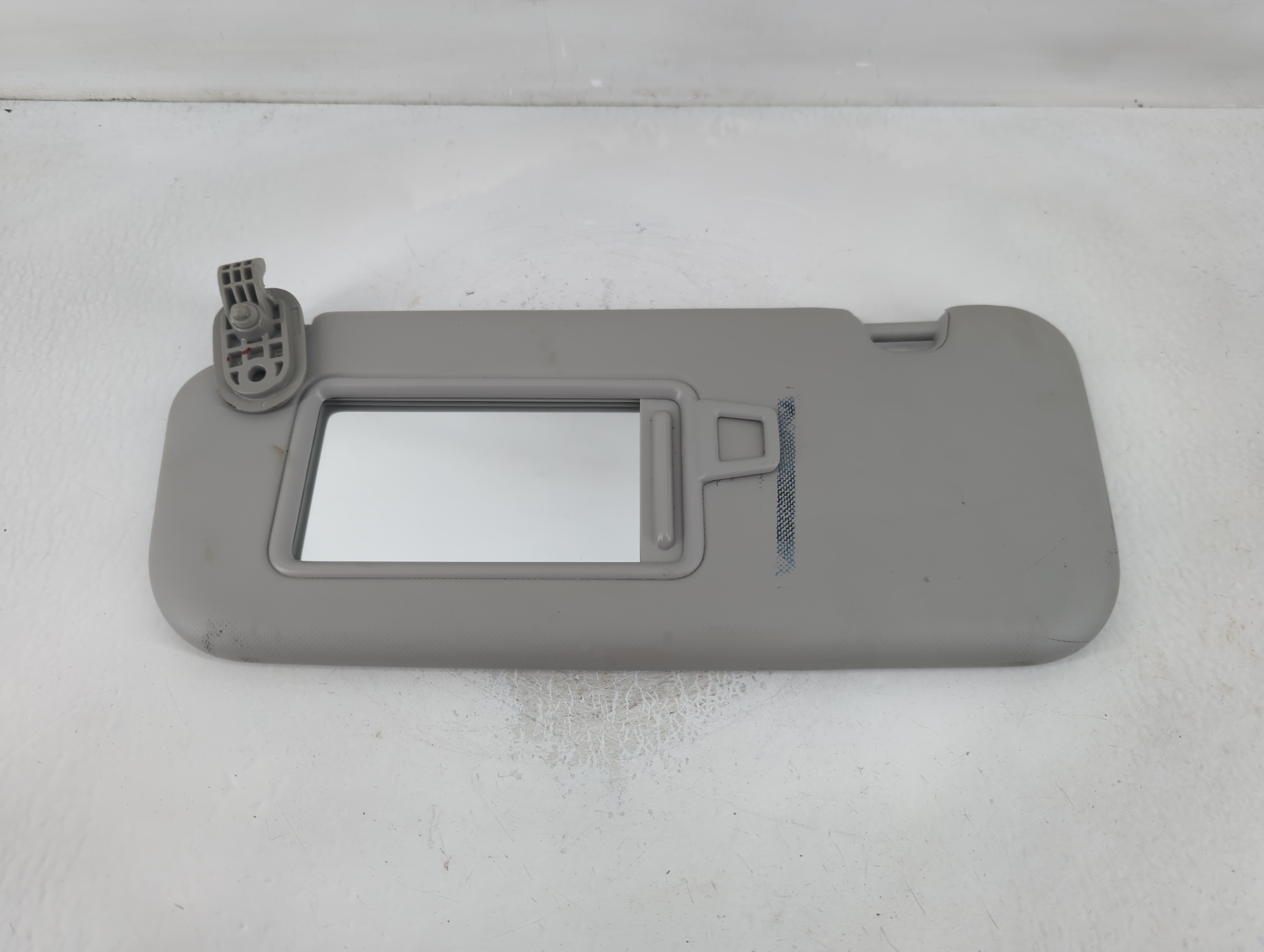 2018-2020 Kia Rio Driver Sun Visor Mirror Left Sunvisor Grey 836151 - Oemusedautoparts1.com