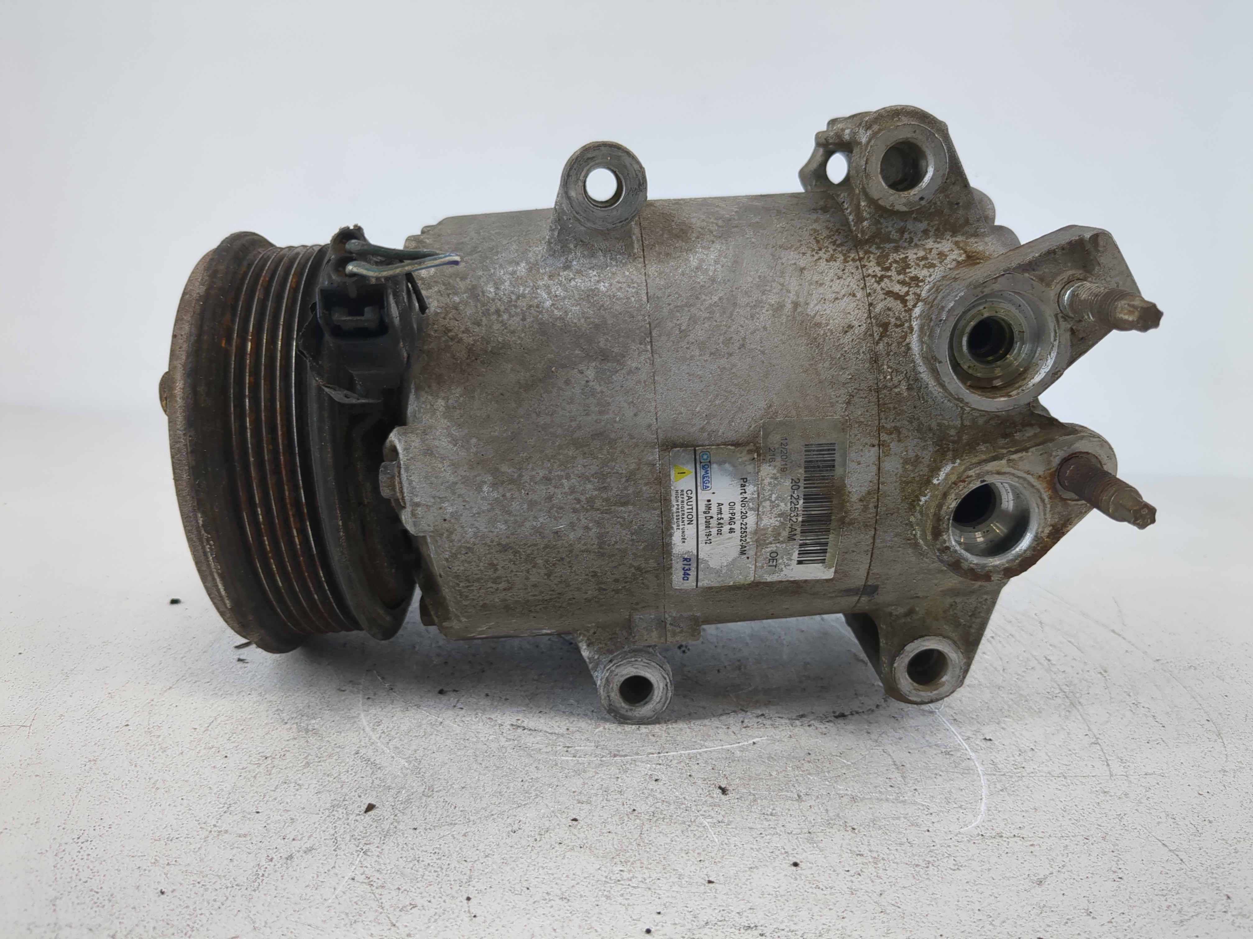 Picture of 2014-2019 Ford Fiesta Air Conditioning A/c Ac Compressor Oem 836173