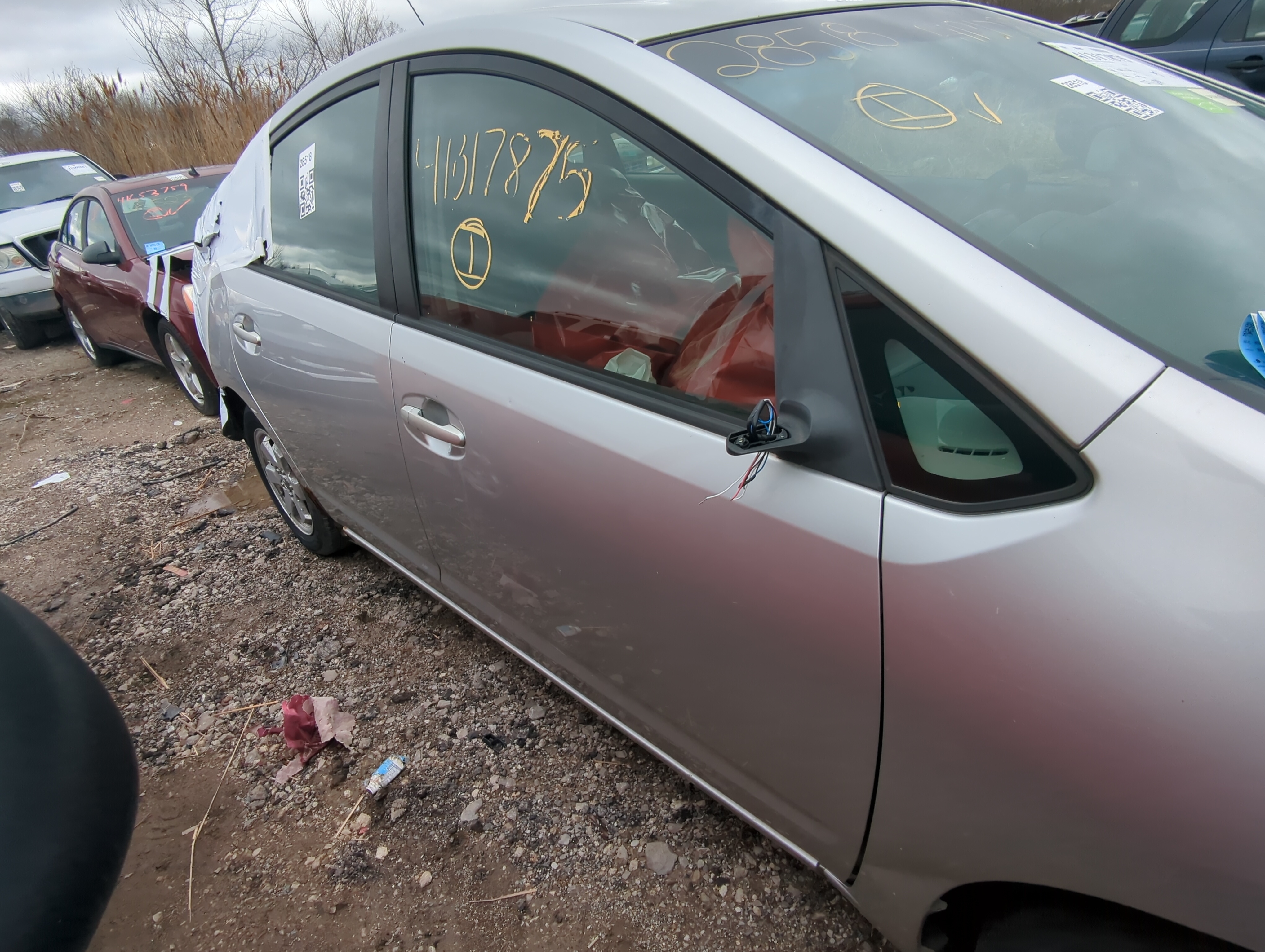 Picture of 2004-2009 Toyota Prius Passenger Front Door Oem 836327