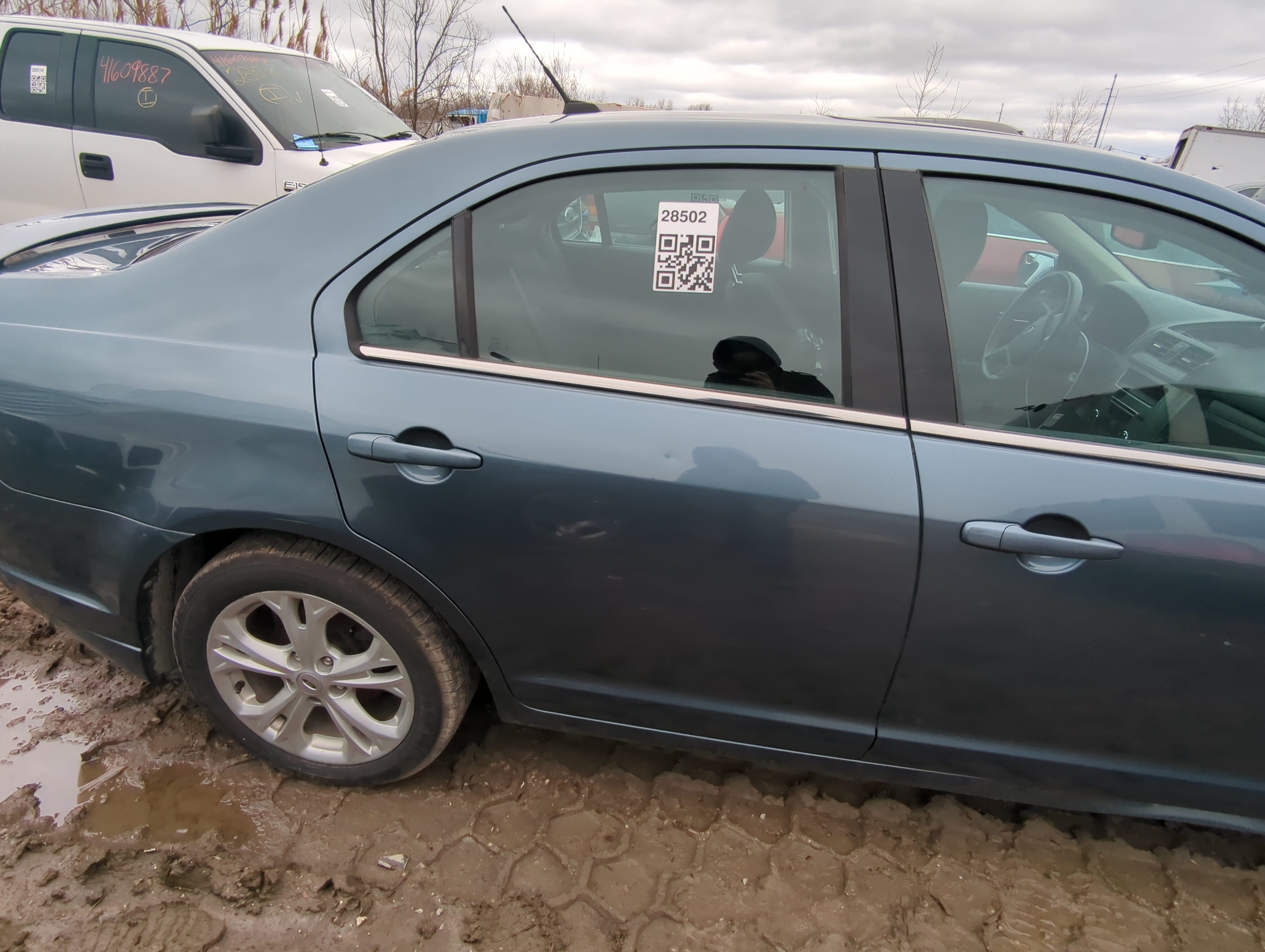 Picture of 2006-2012 Ford Fusion Passenger Rear Door Oem 836499