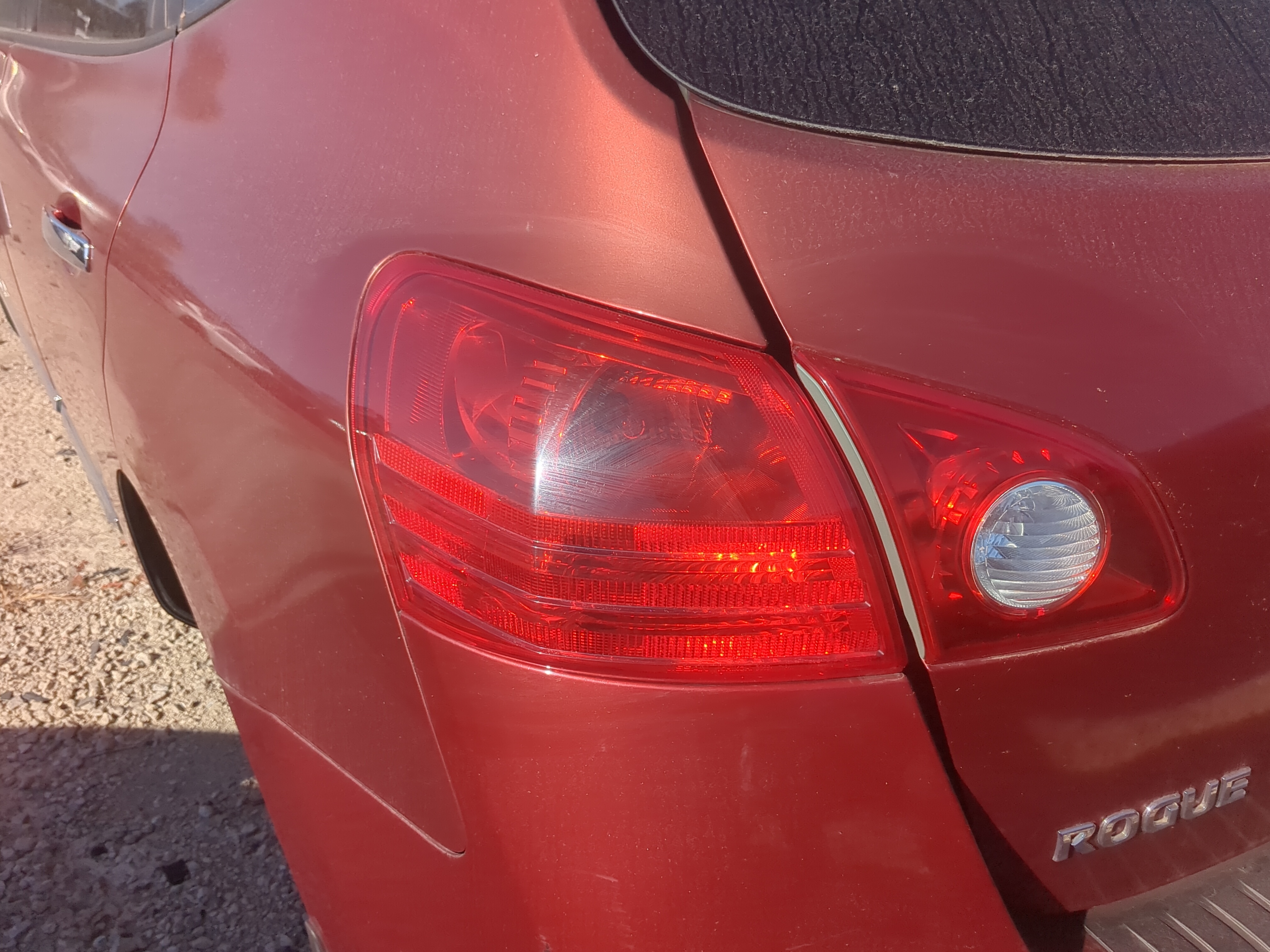 2008-2015 Nissan Rogue Driver Left Side Tail Light Taillight Oem 836707 - Oemusedautoparts1.com