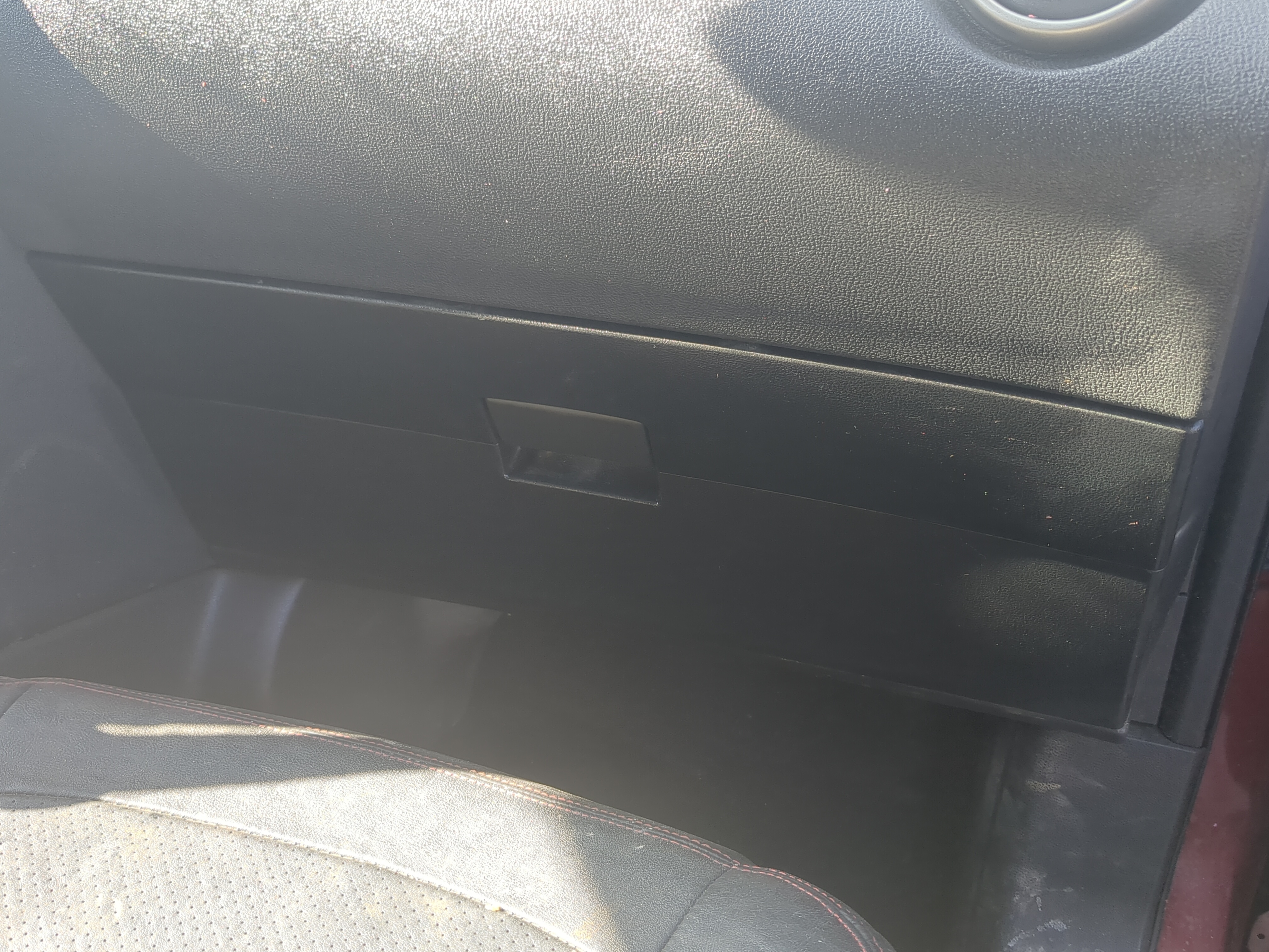 2013 Nissan Rogue Passenger Glove Box Door Storage Compartment 836745 - Oemusedautoparts1.com