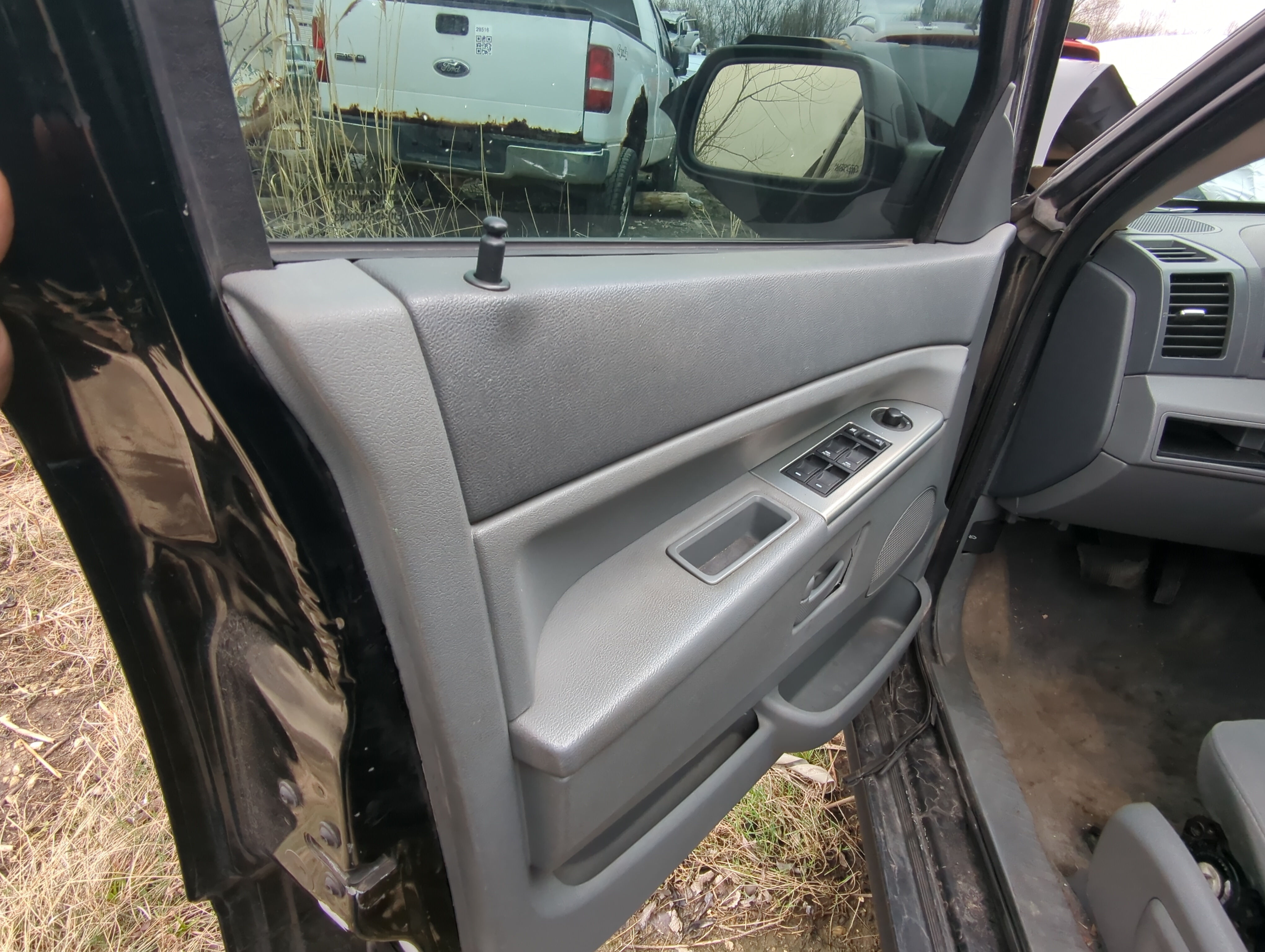 Picture of 2006 Jeep Grand Cherokee Front Left Driver Interior Door Panel Trim 836883