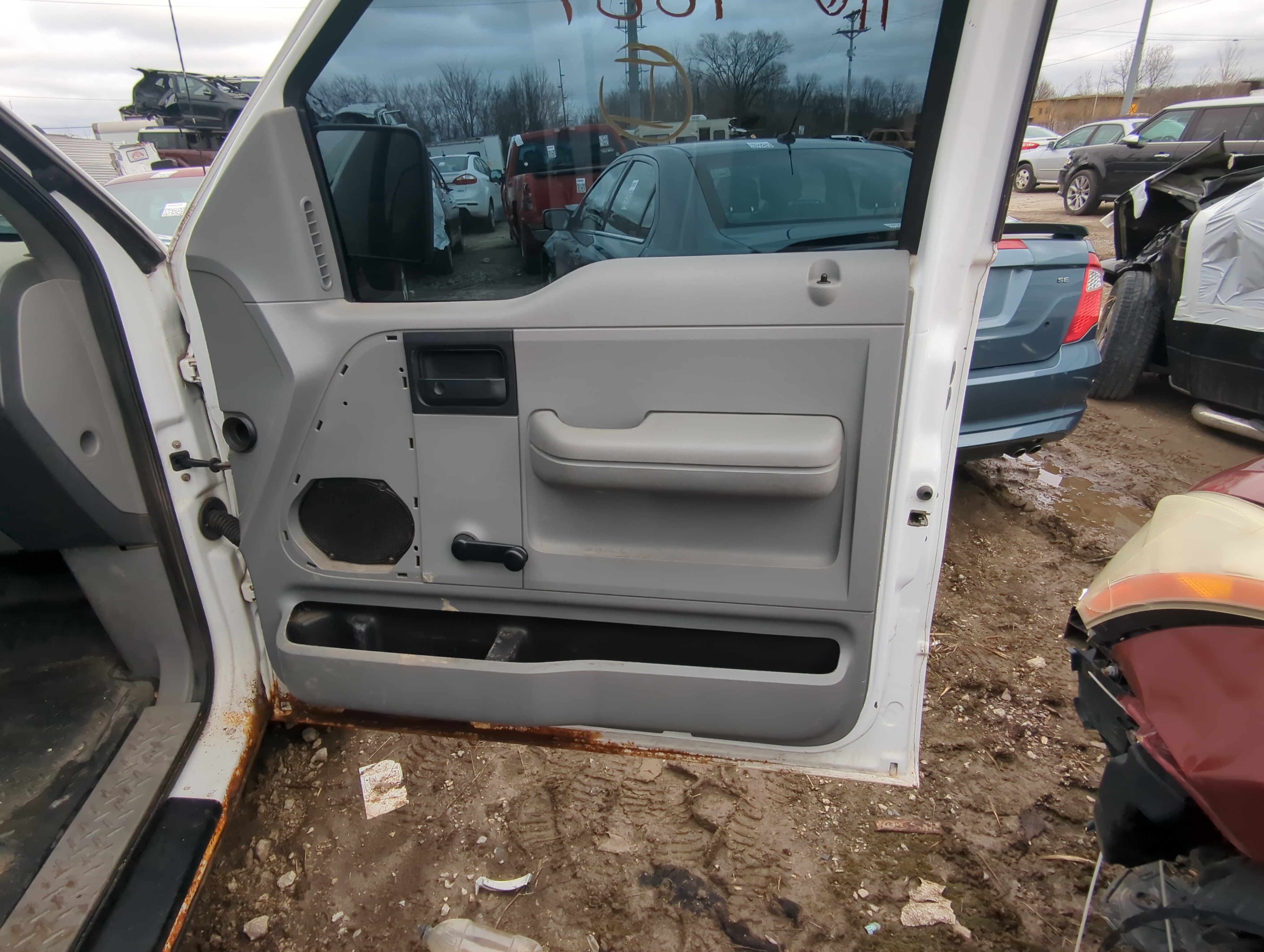2004 Ford Ford F150 Pickup Front Right Passenger Interior Door Panel Trim 837128 - Oemusedautoparts1.com
