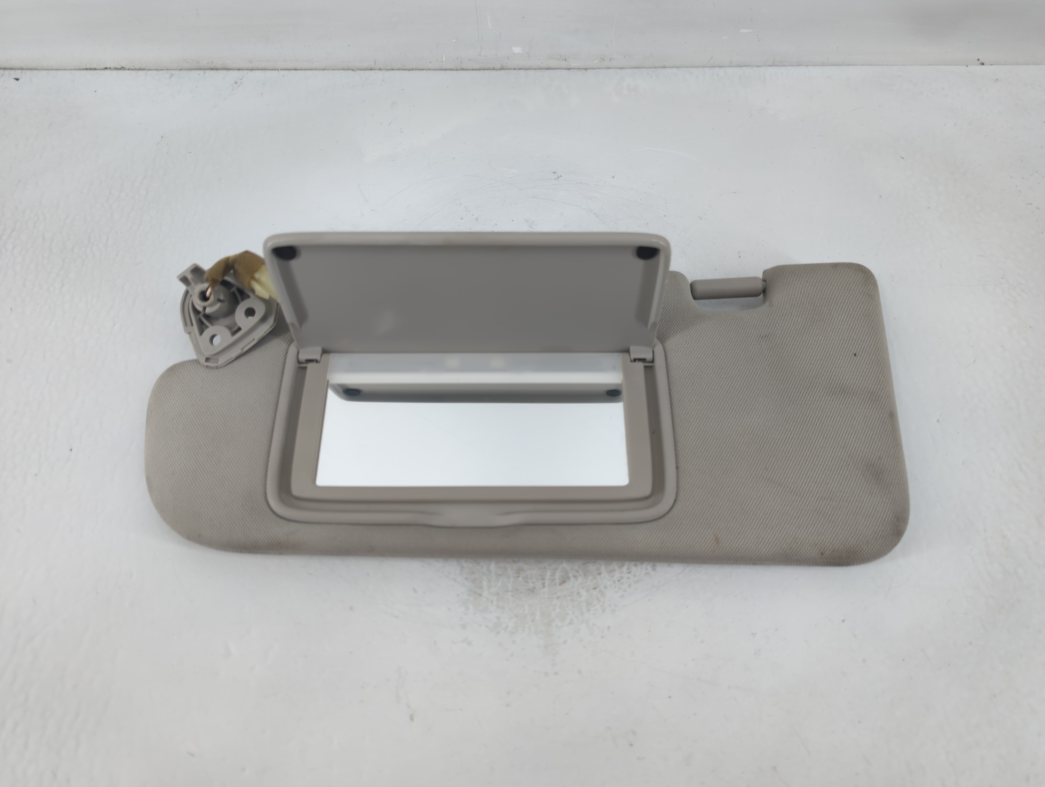 Picture of 2014-2020 Infiniti Q50 Driver Sun Visor Mirror Left Sunvisor Grey 837232