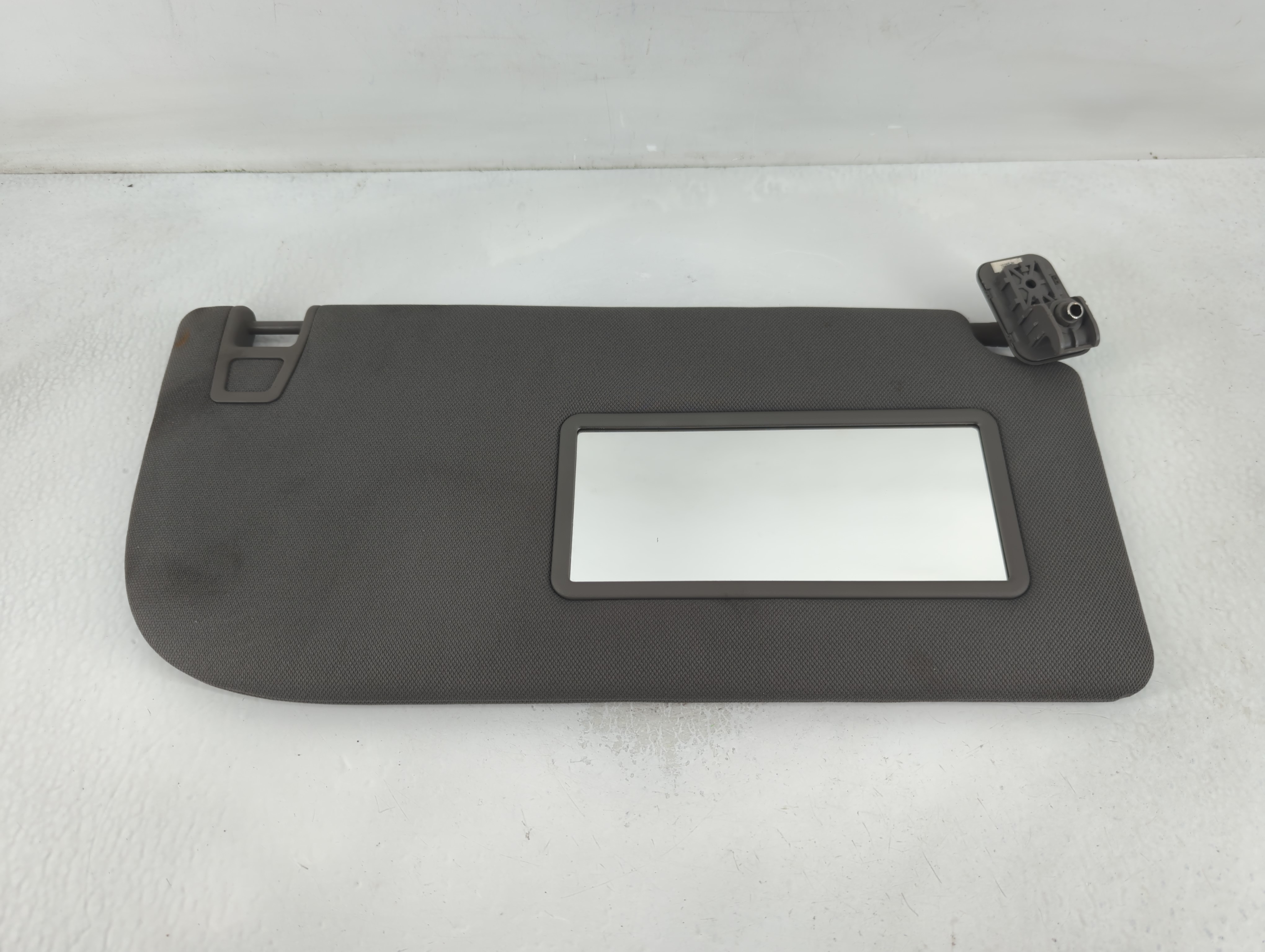 2015-2017 Ford F-150 Driver Sun Visor Mirror Left Sunvisor Grey 837238 - Oemusedautoparts1.com