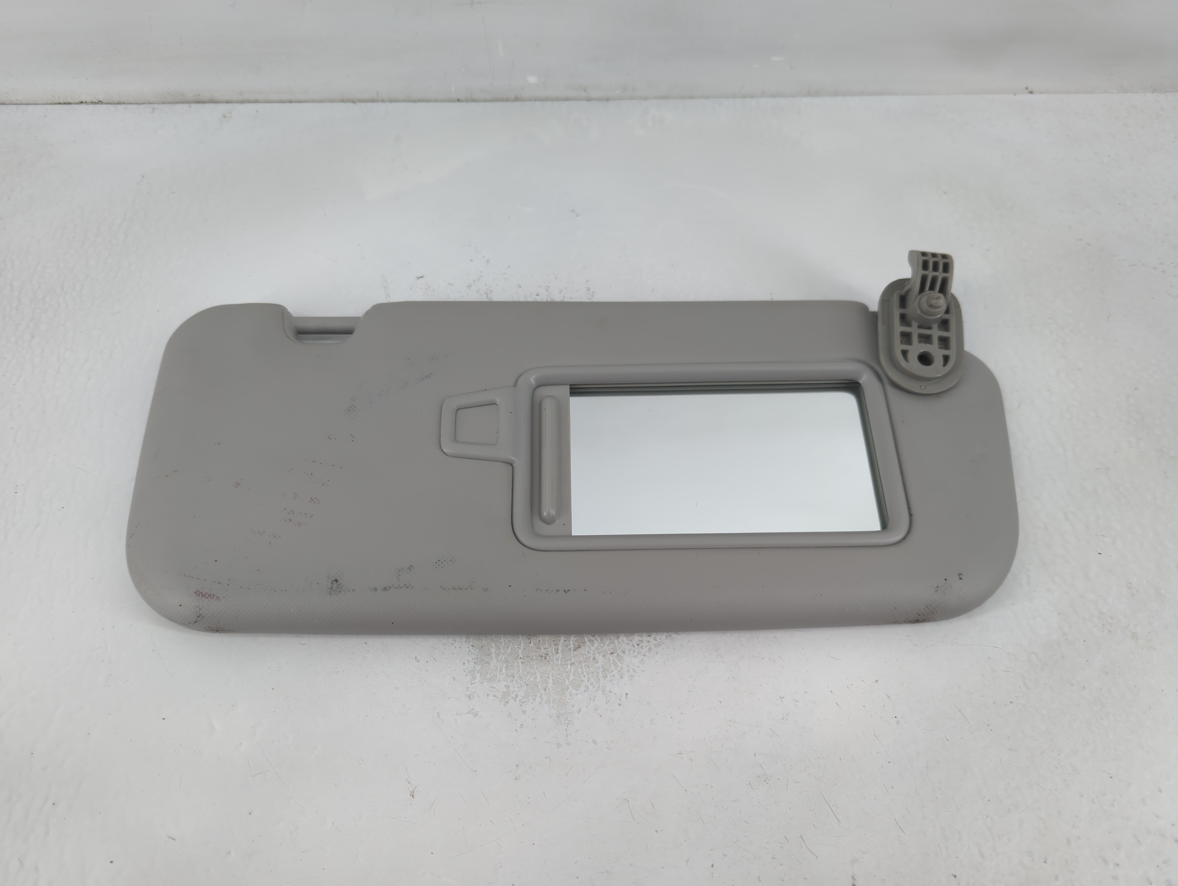 2018-2020 Kia Rio Passenger Sun Visor Mirror Right Sunvisor Grey 837241 - Oemusedautoparts1.com