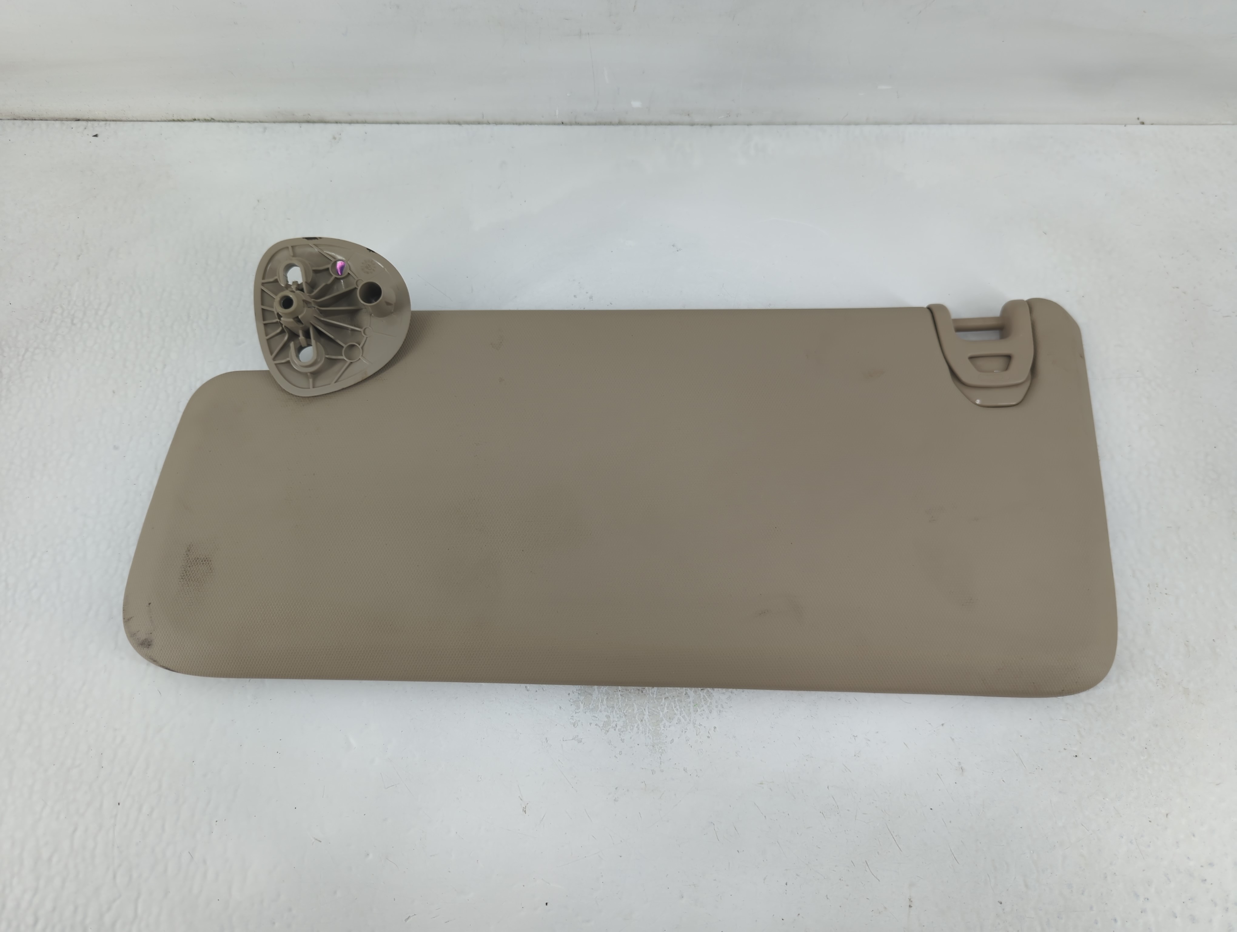 Dodge Ram 3500 Driver Sun Visor Mirror Left Sunvisor Beige 837252 - Oemusedautoparts1.com