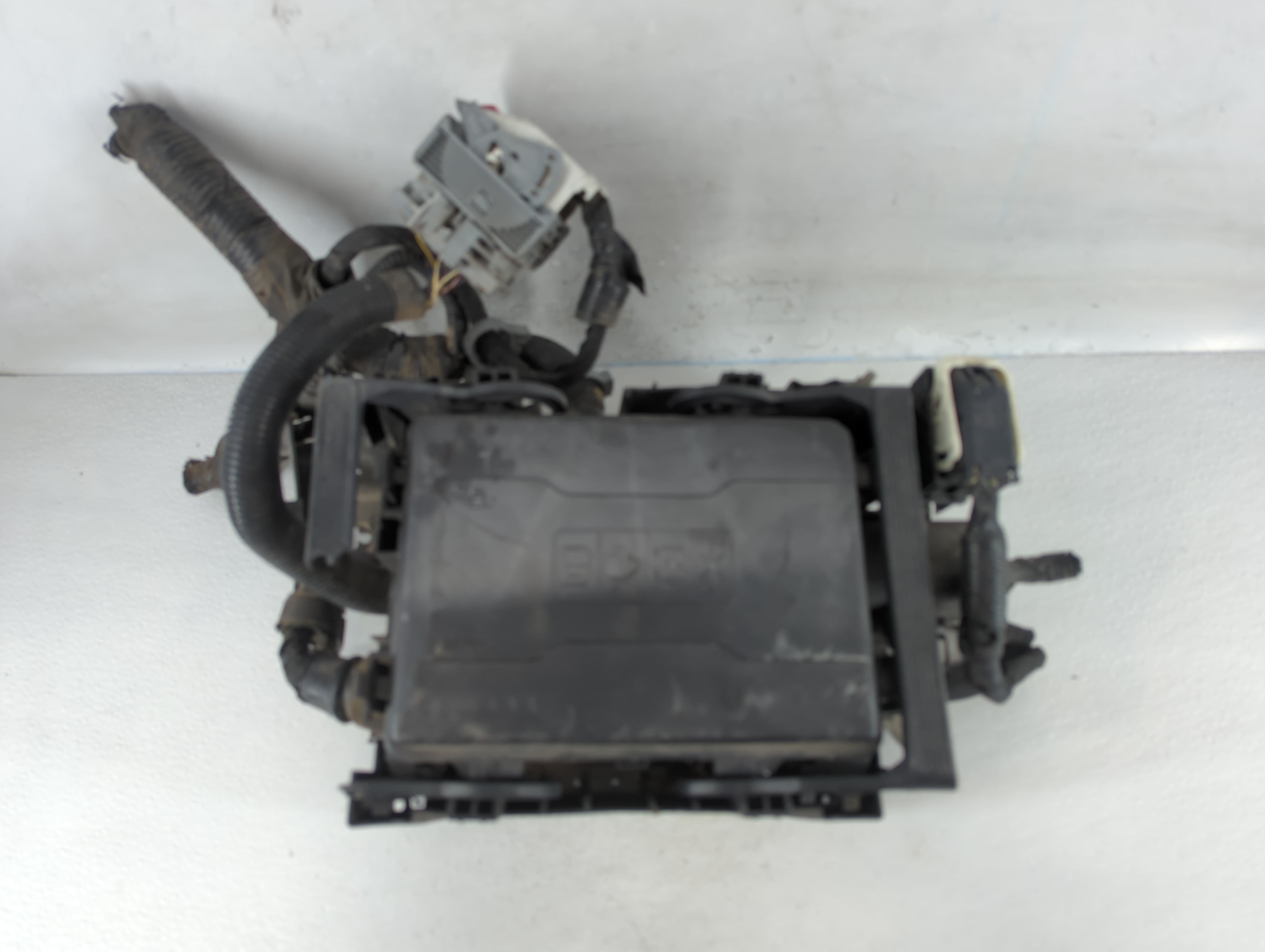 2016-2017 Chevrolet Silverado 1500 Fusebox Fuse Box Relay Module 837288 - Oemusedautoparts1.com
