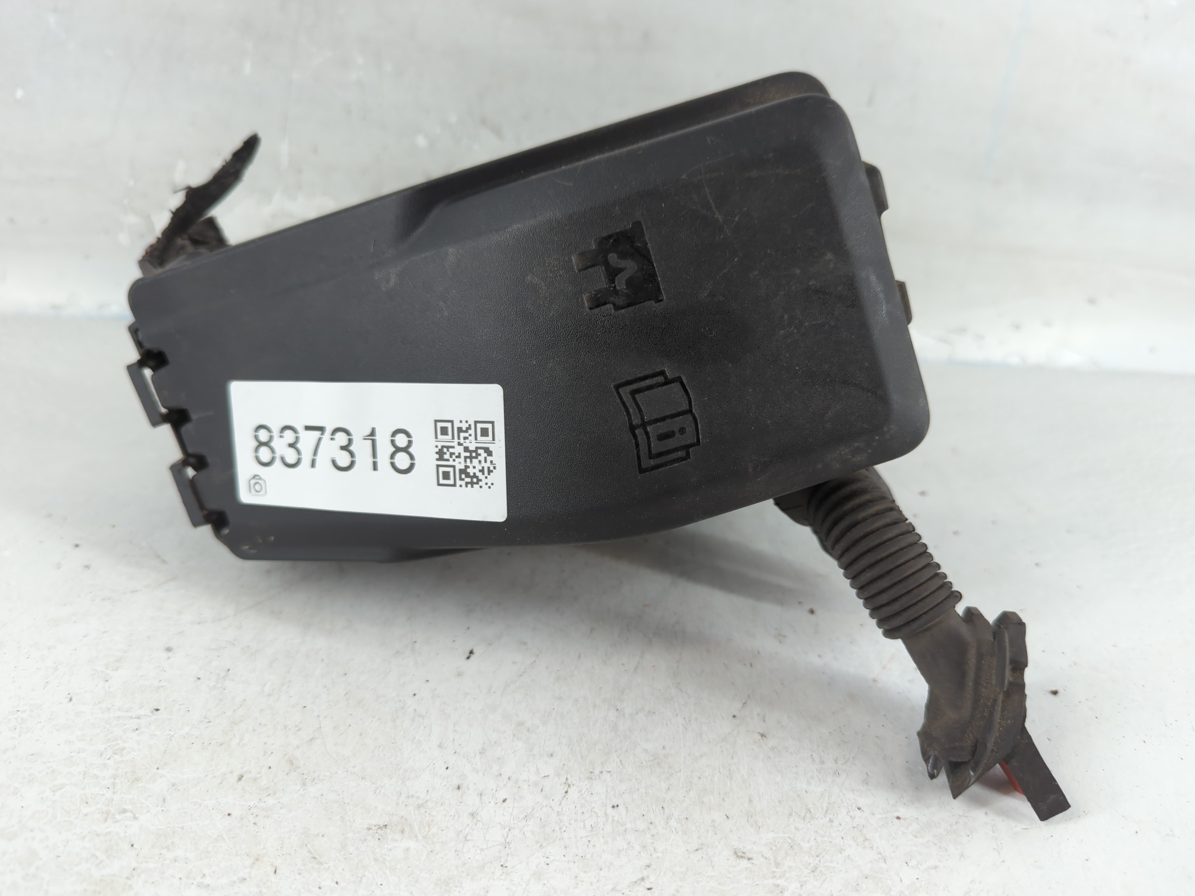 2014-2018 Volvo S60 Fusebox Fuse Box Relay Module 30644652 837318 - Oemusedautoparts1.com