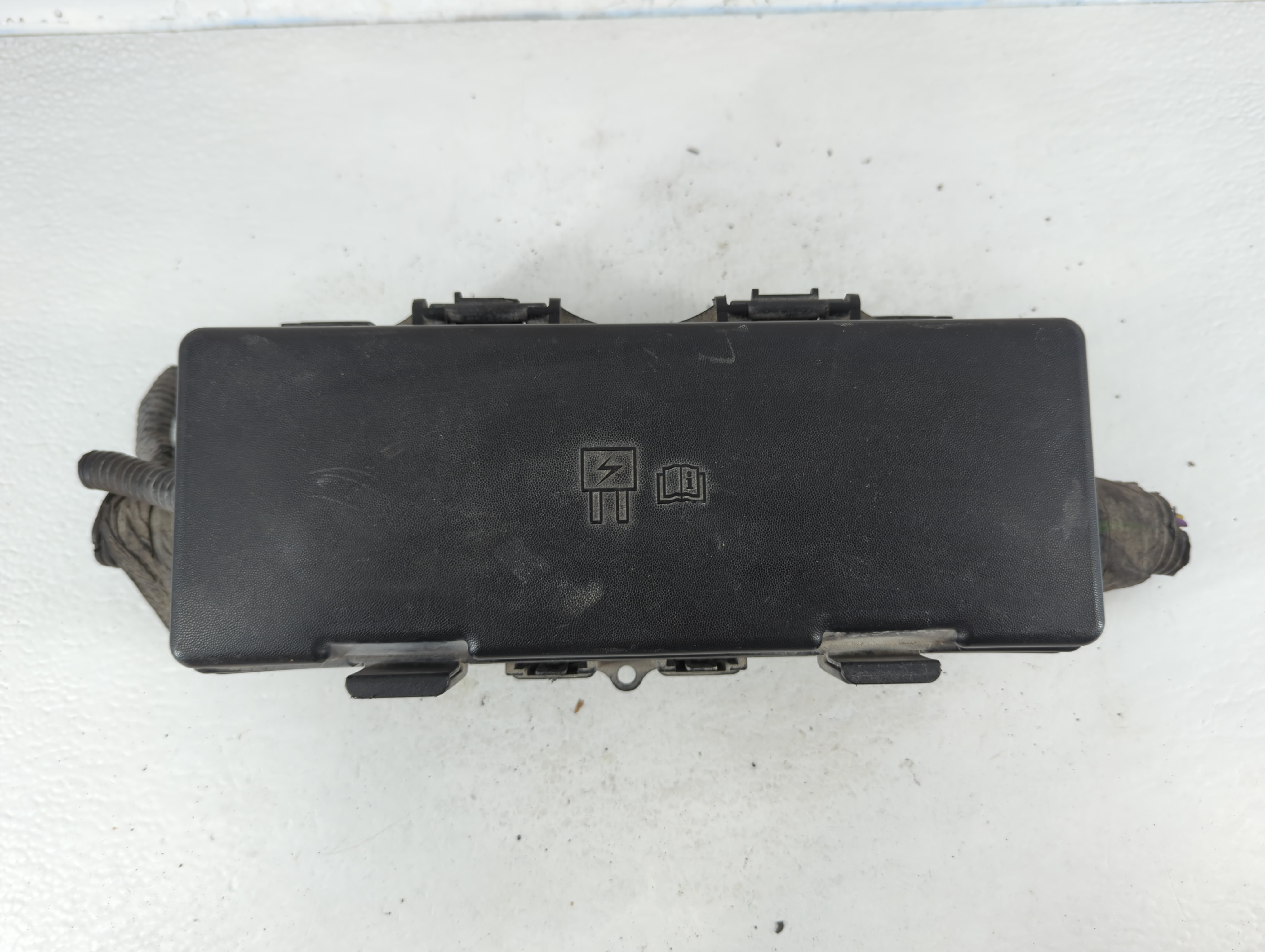 2011-2014 Ford F-150 Fusebox Fuse Box Relay Module 7154-9430-30 Na-1 837340 - Oemusedautoparts1.com