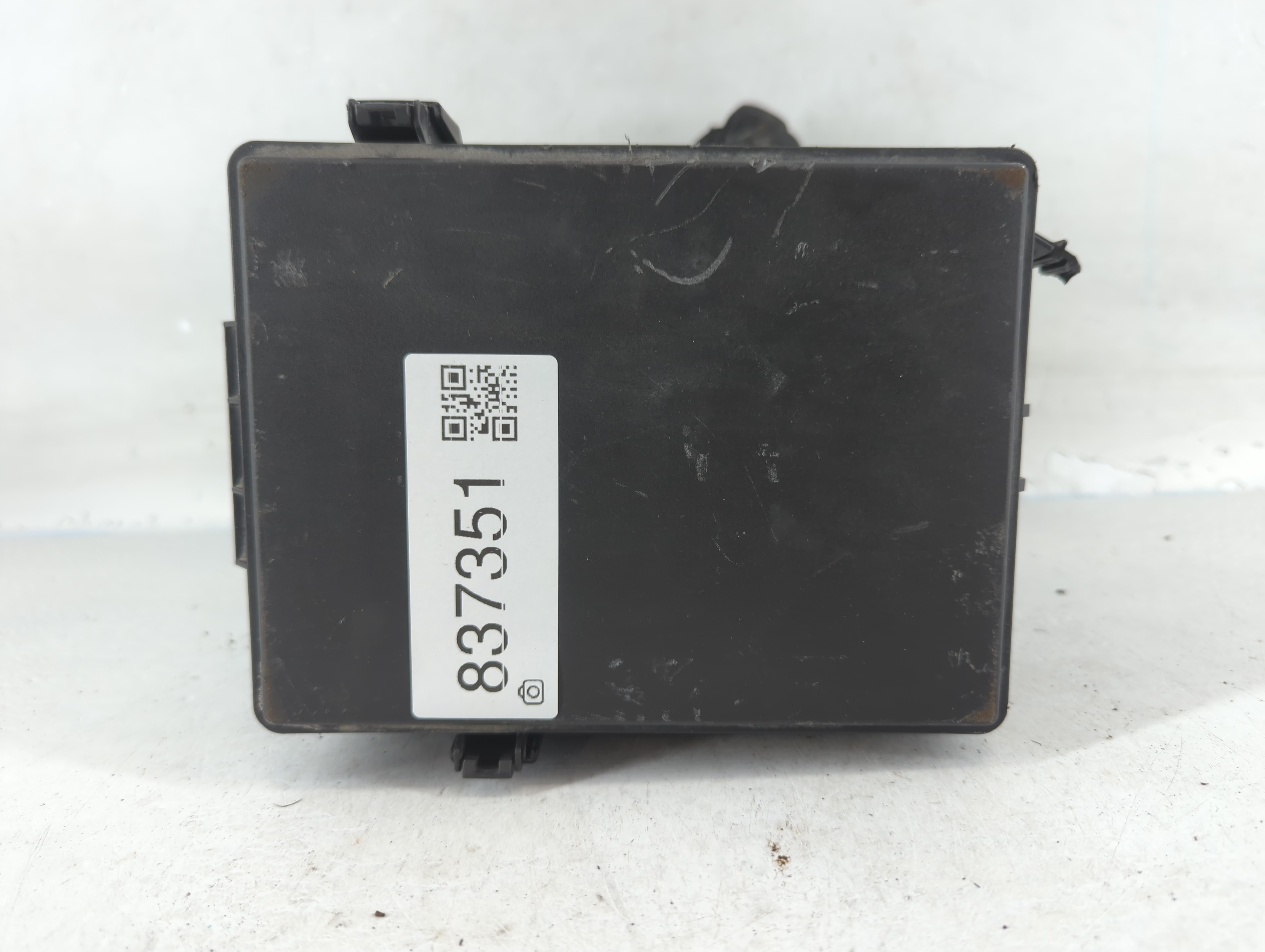 Picture of 2017-2022 Honda Cr-v Fusebox Fuse Box Relay Module 837351