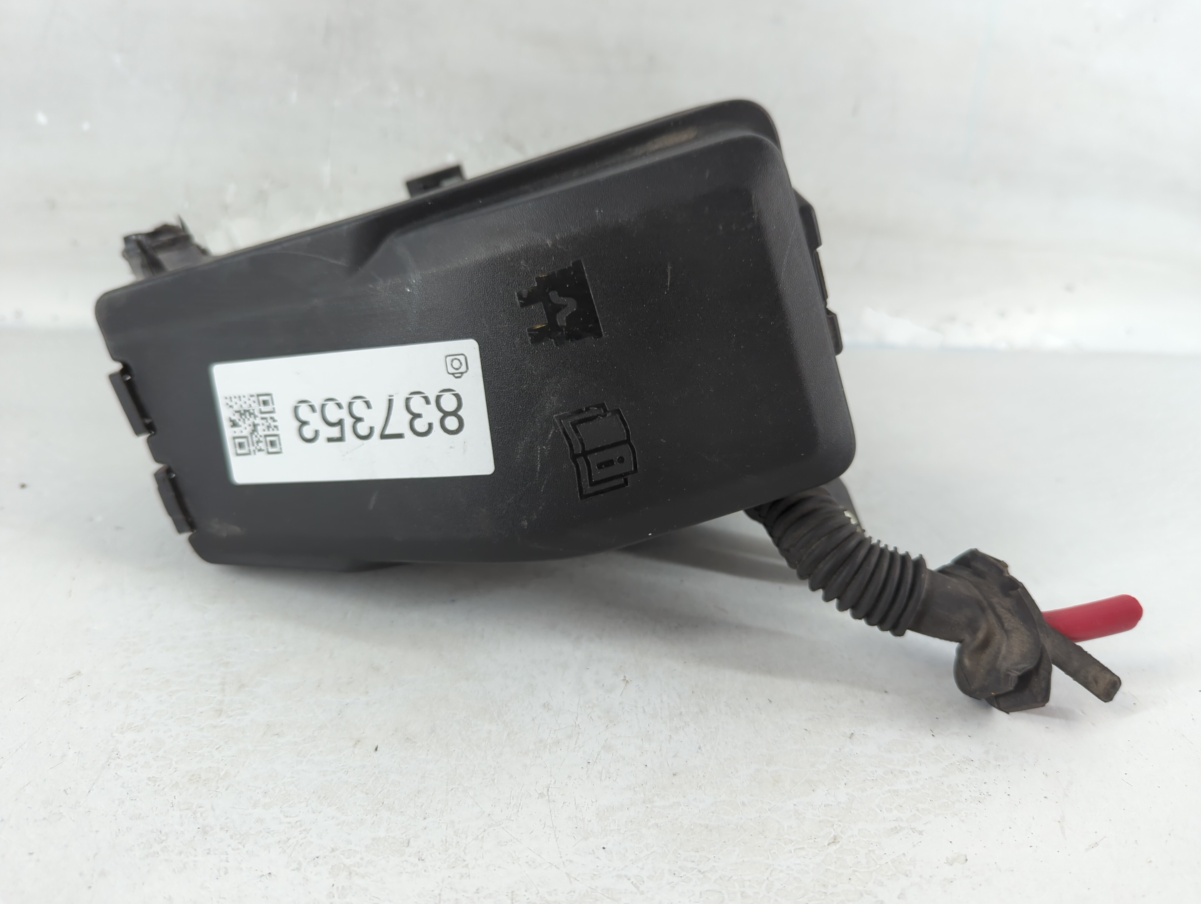 2014-2018 Volvo S60 Fusebox Fuse Box Relay Module 30644652 837353 - Oemusedautoparts1.com