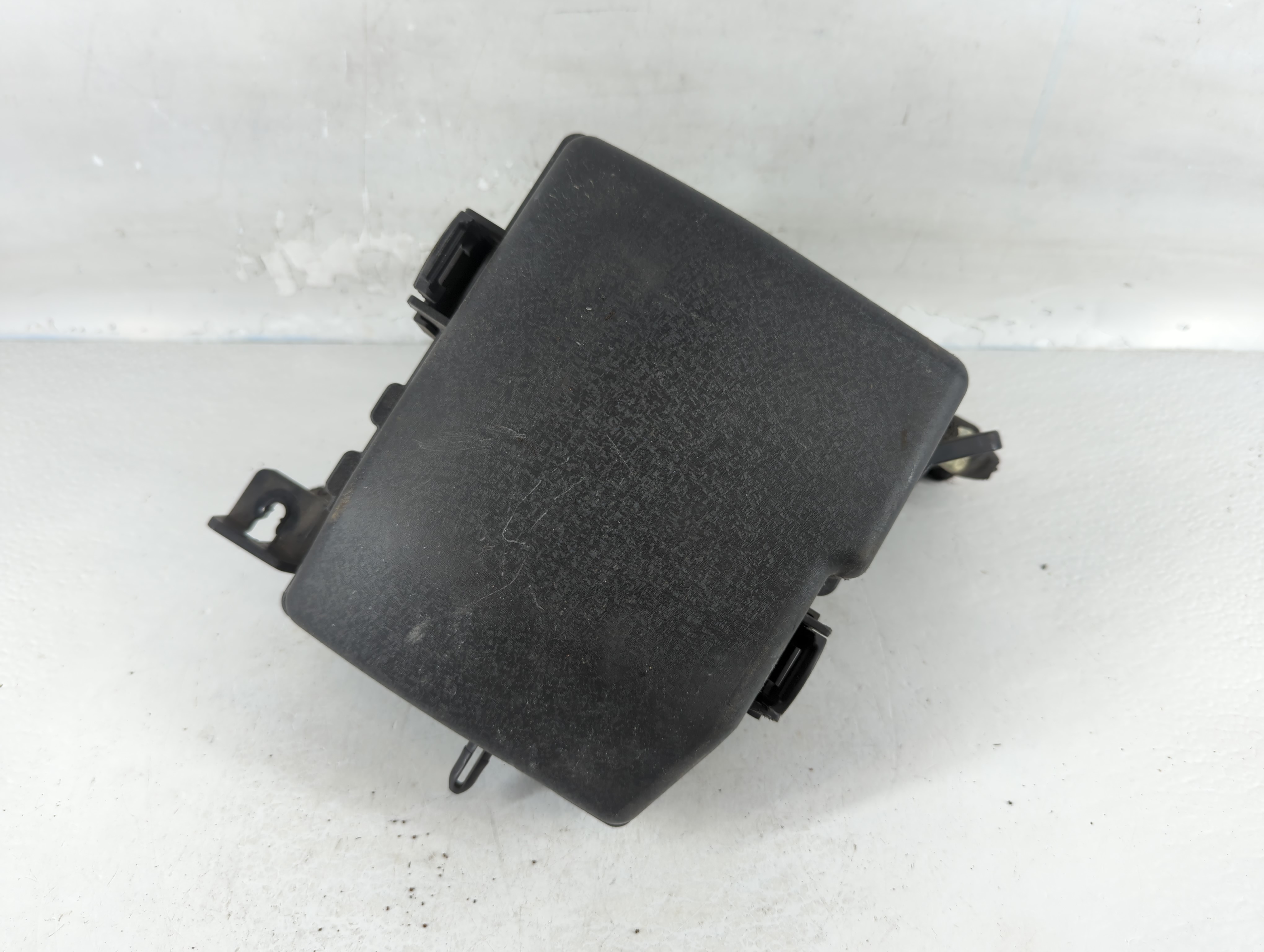 Picture of 2011-2013 Kia Optima Fusebox Fuse Box Relay Module 91956-00005 837385