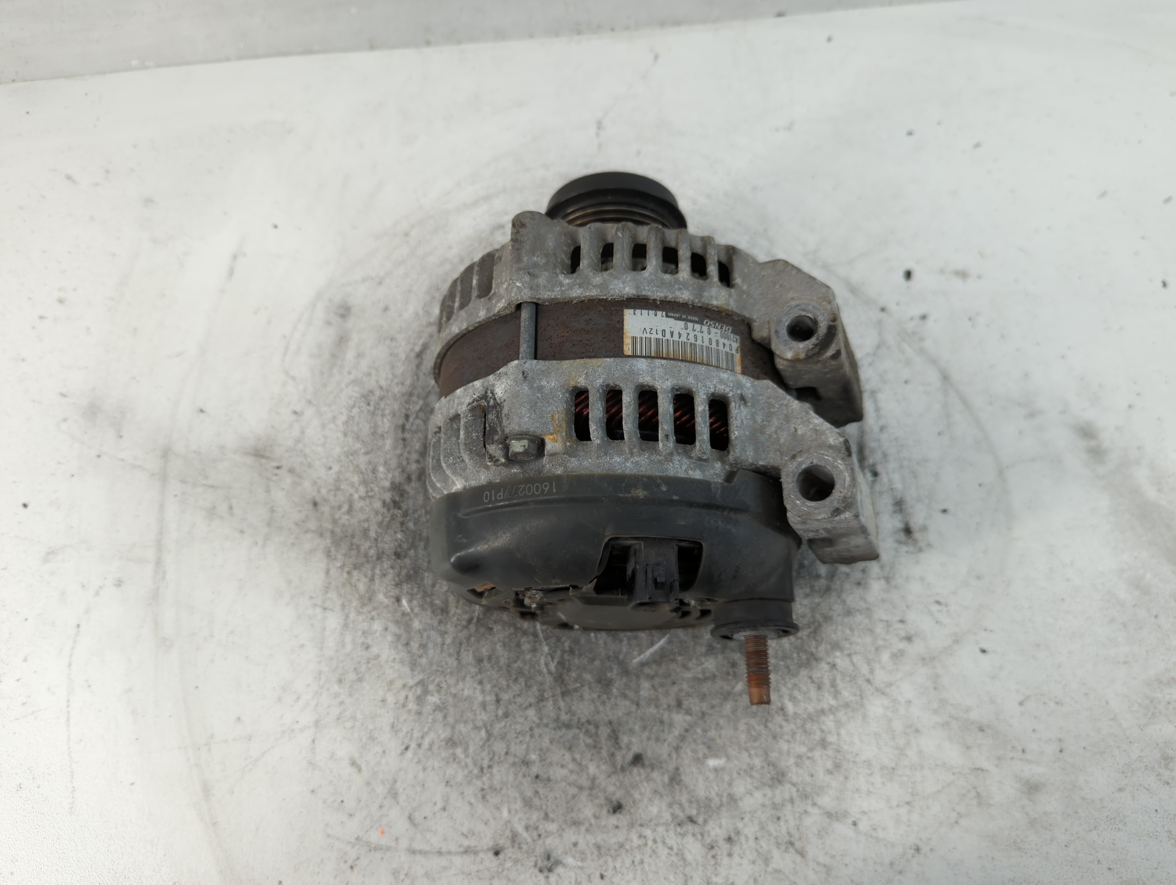 Picture of Dodge Caravan Alternator Generator Charging Assembly Engine Oem 837558
