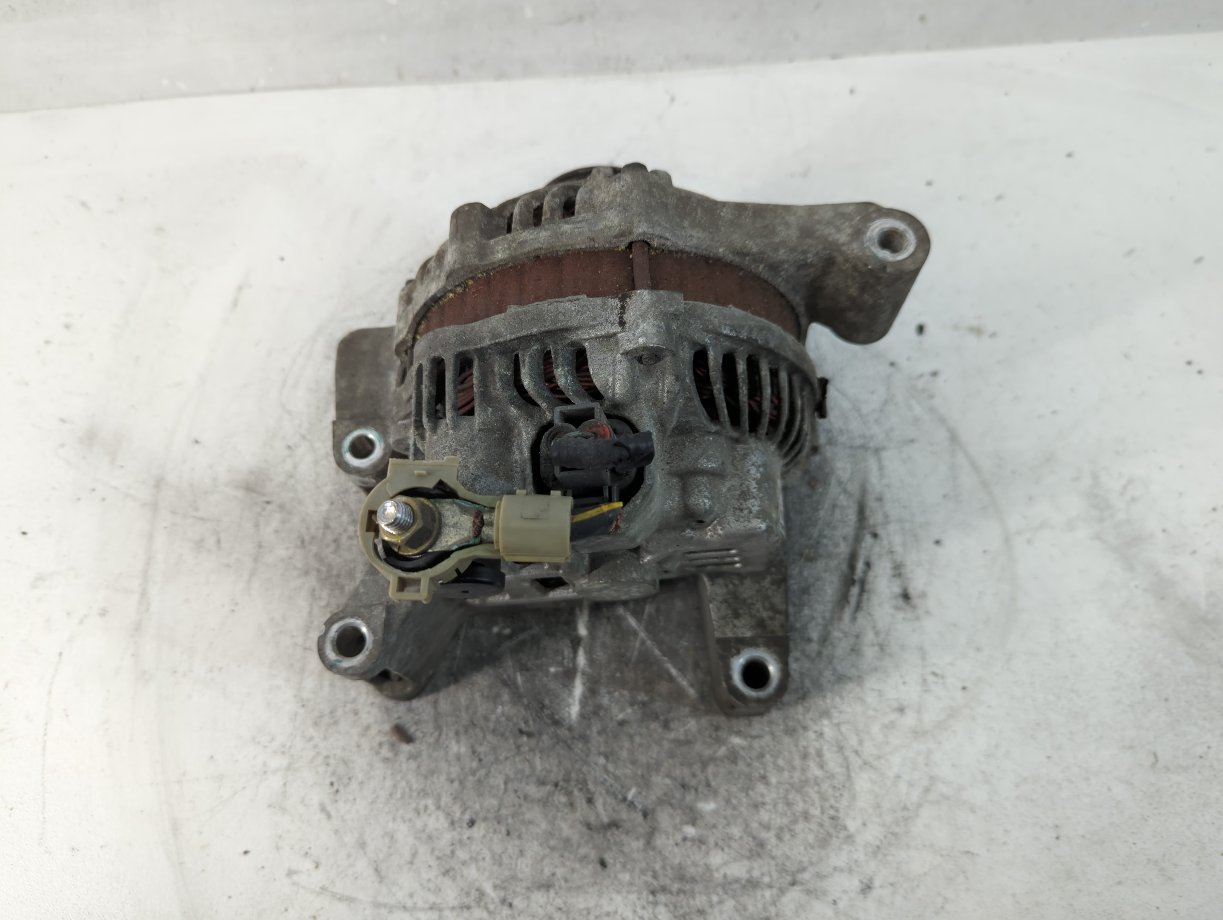 Picture of 2004-2006 Mazda 3 Alternator Generator Charging Assembly Engine Oem 837637
