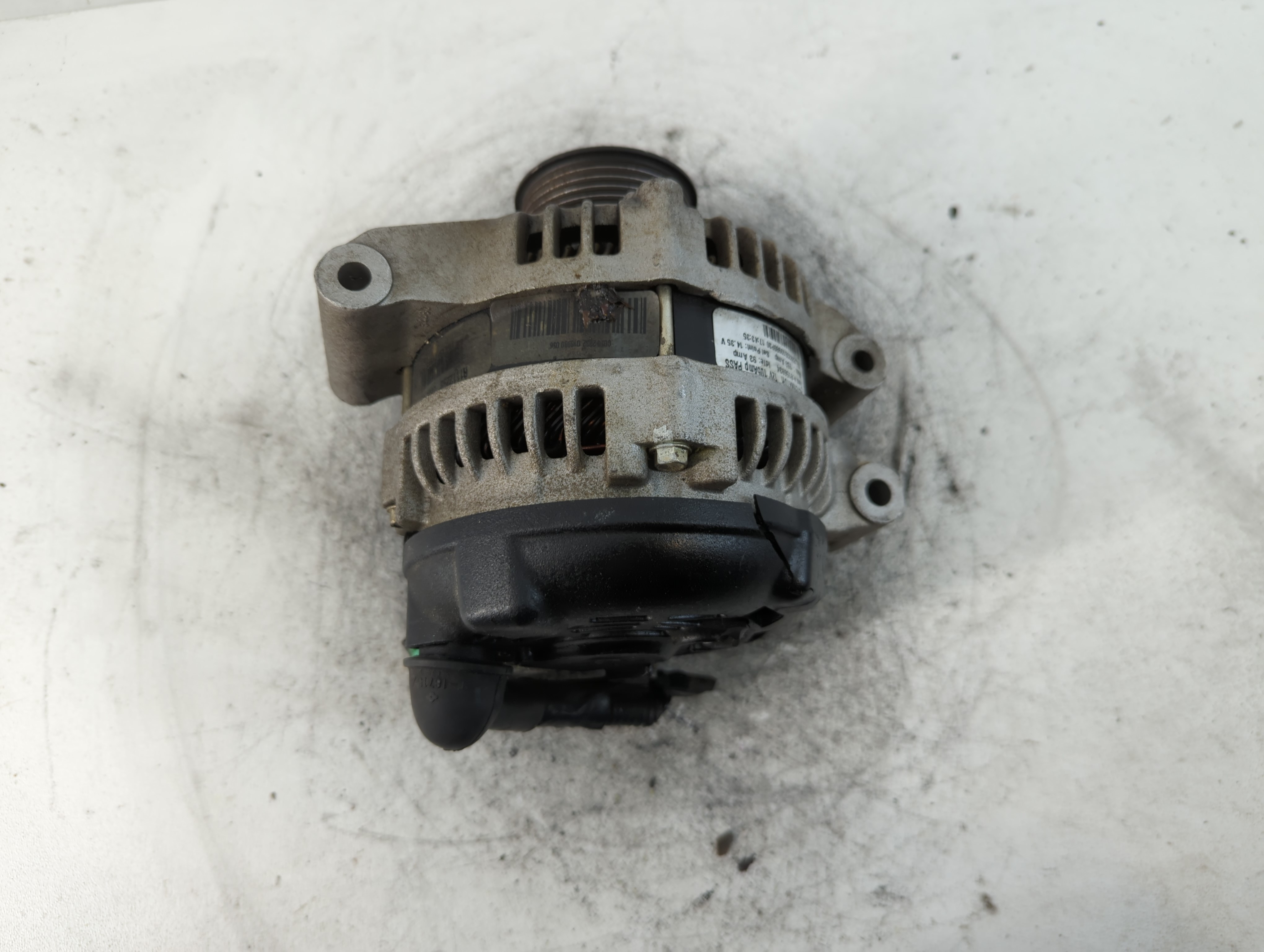 Picture of 2007-2011 Honda Cr-v Alternator Generator Charging Assembly Engine Oem 837642