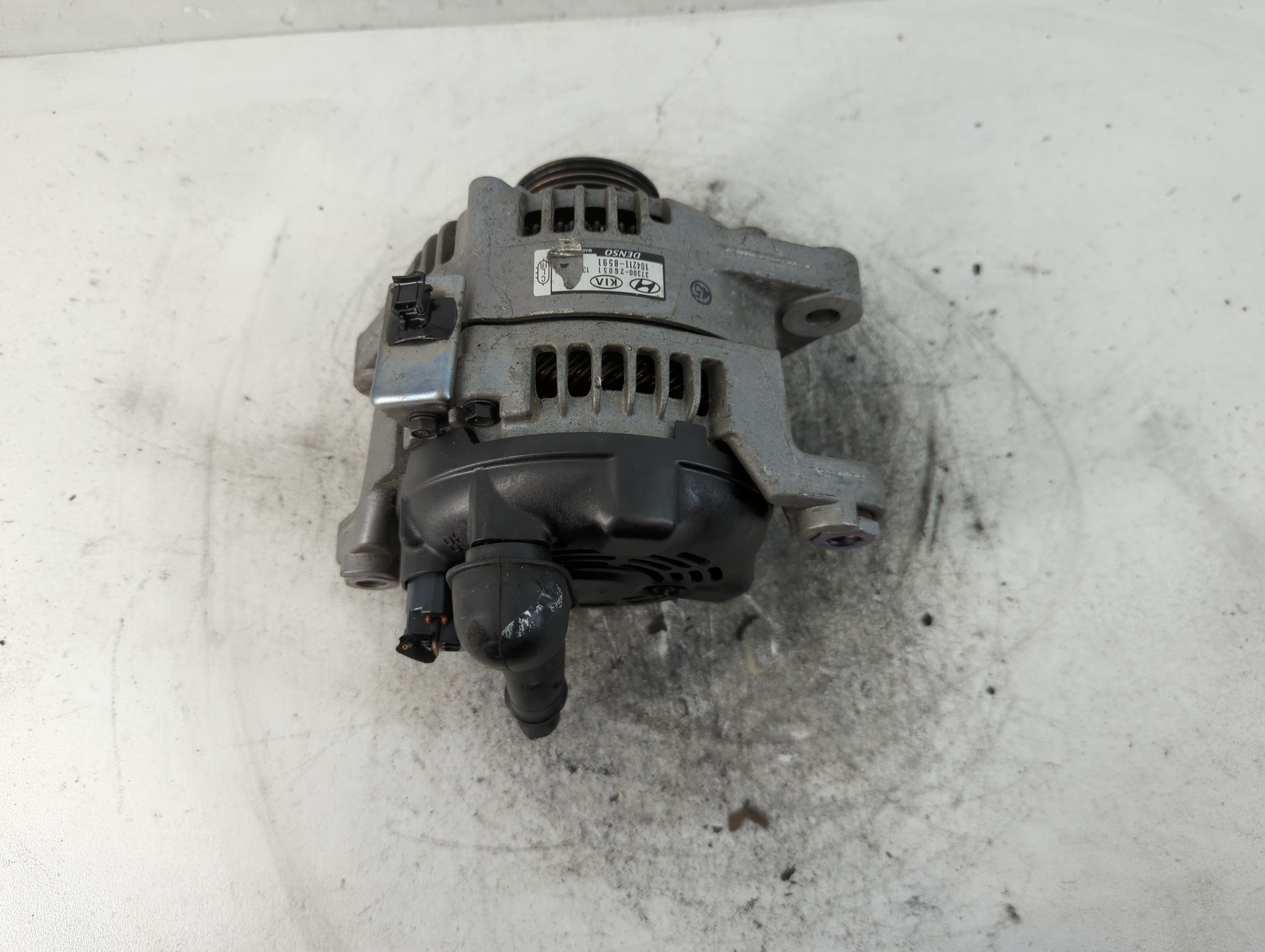 Picture of 2017-2021 Kia Sportage Alternator Generator Charging Assembly Engine Oem 837657