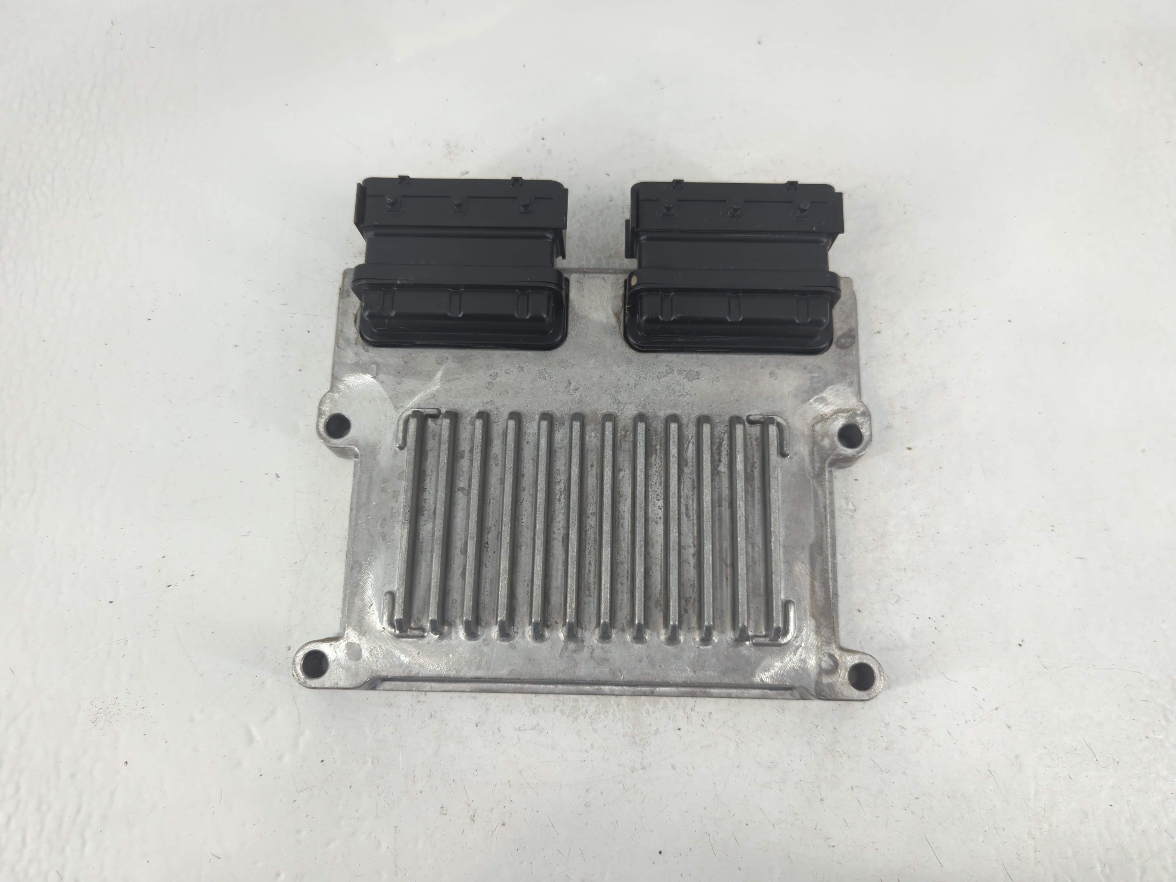 2015-2016 Hyundai Genesis Engine Control Computer Ecu Pcm Ecm Pcu Oem 837943 - Oemusedautoparts1.com
