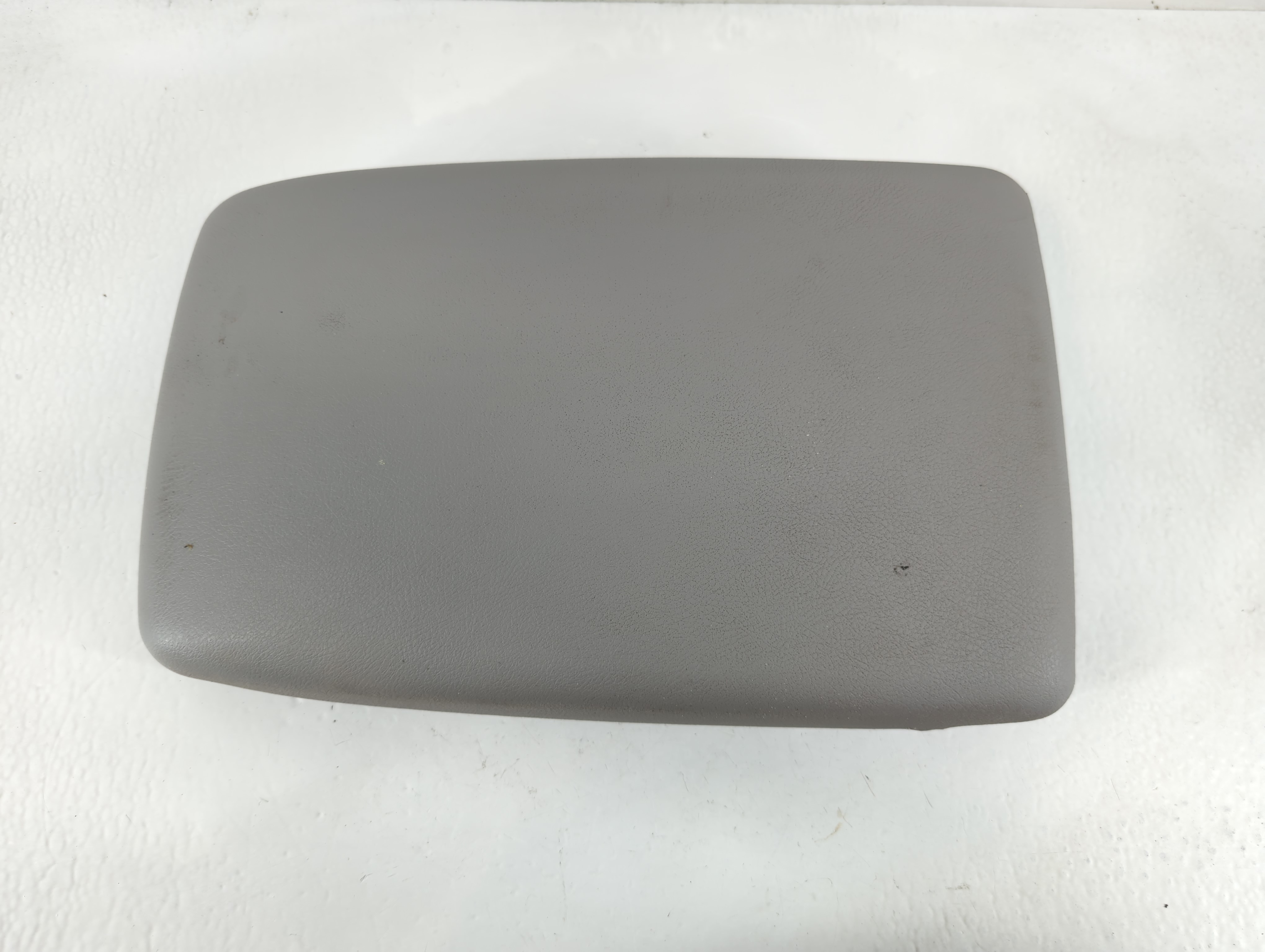 2012 Toyota Highlander Center Console Armrest Cover Lid Grey 838157 - Oemusedautoparts1.com