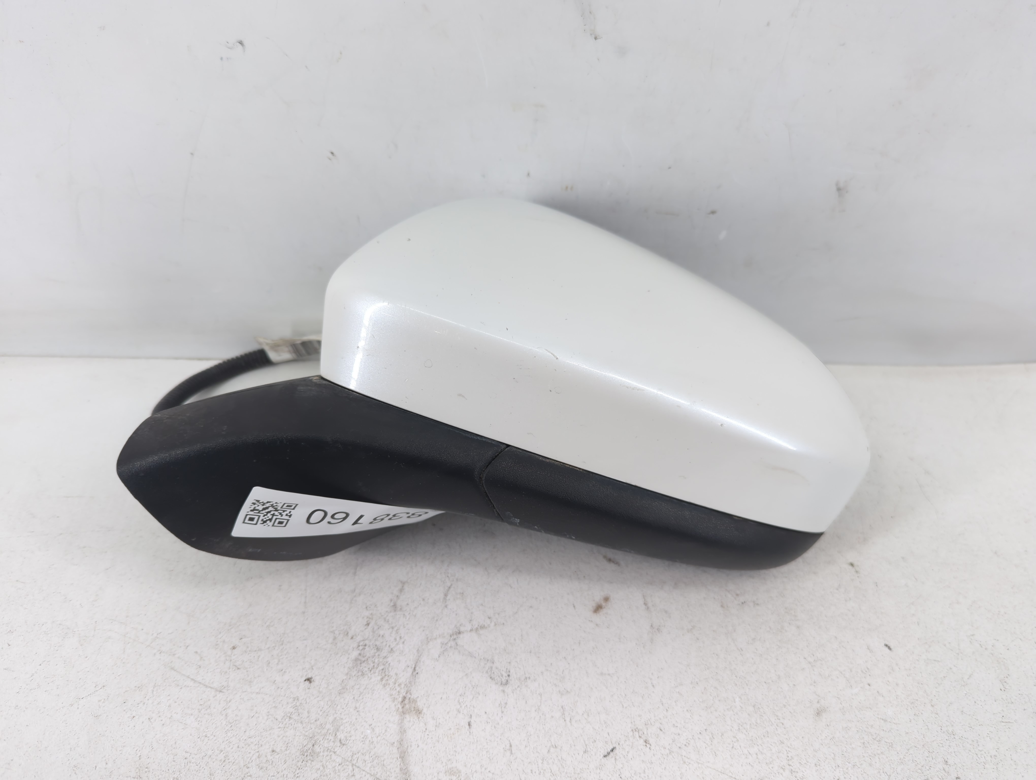 2018-2018 Ford Fusion Driver Left Side View Power Door Mirror White 838160 - Oemusedautoparts1.com