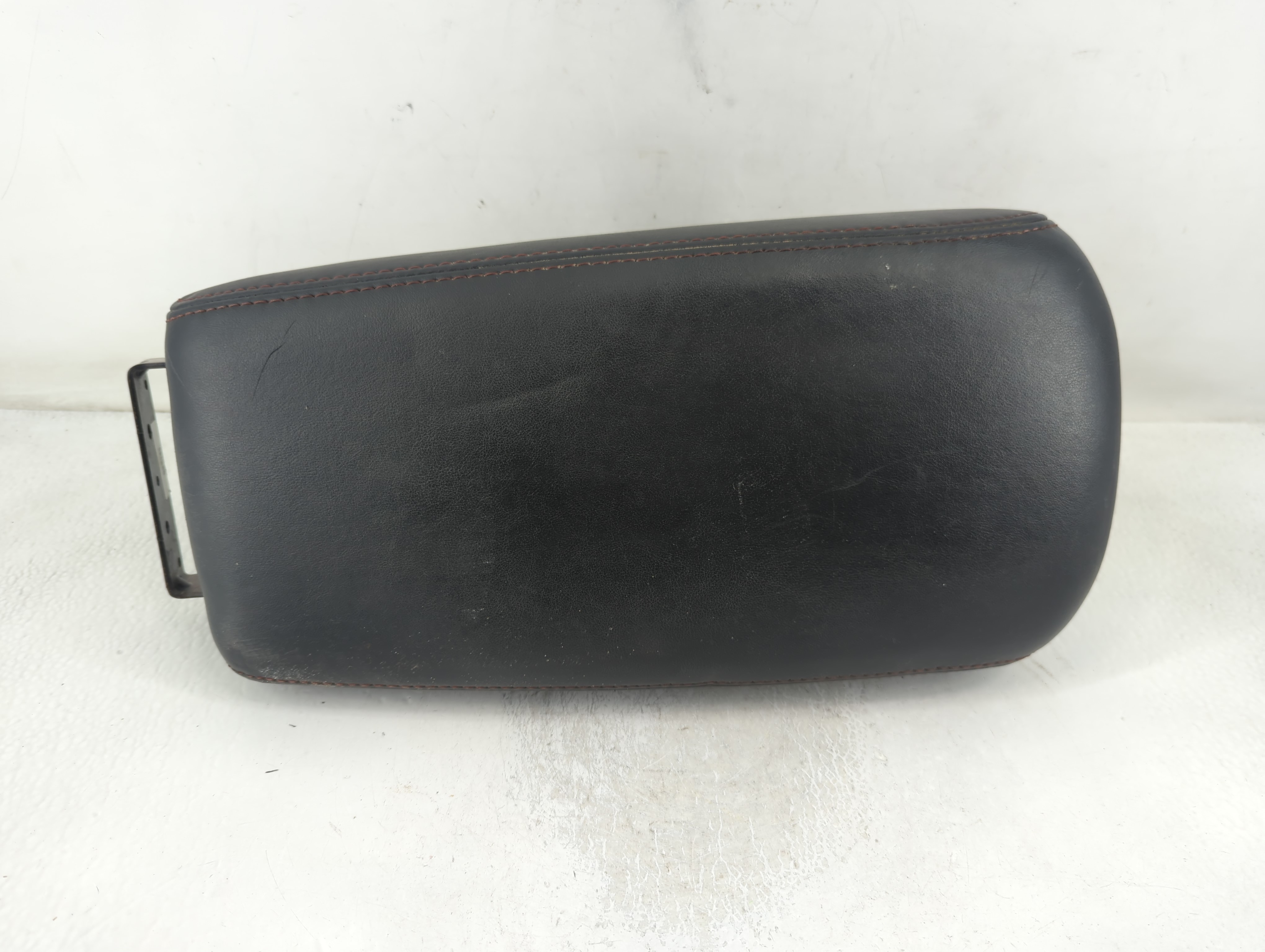 Picture of 2010 Nissan Maxima Center Console Armrest Cover Lid 838185