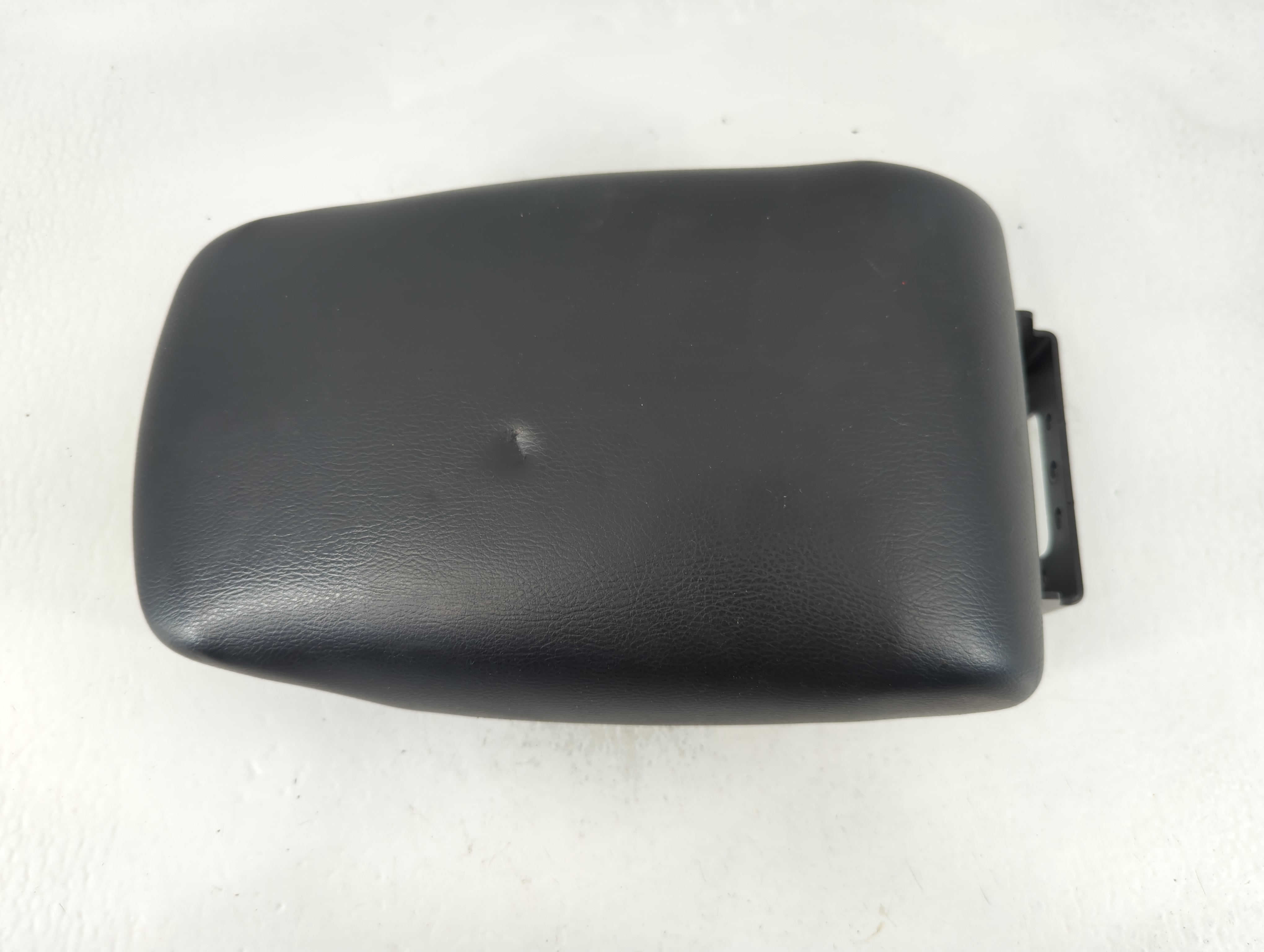 Picture of 2013 Nissan Sentra Center Console Armrest Cover Lid Black 838200