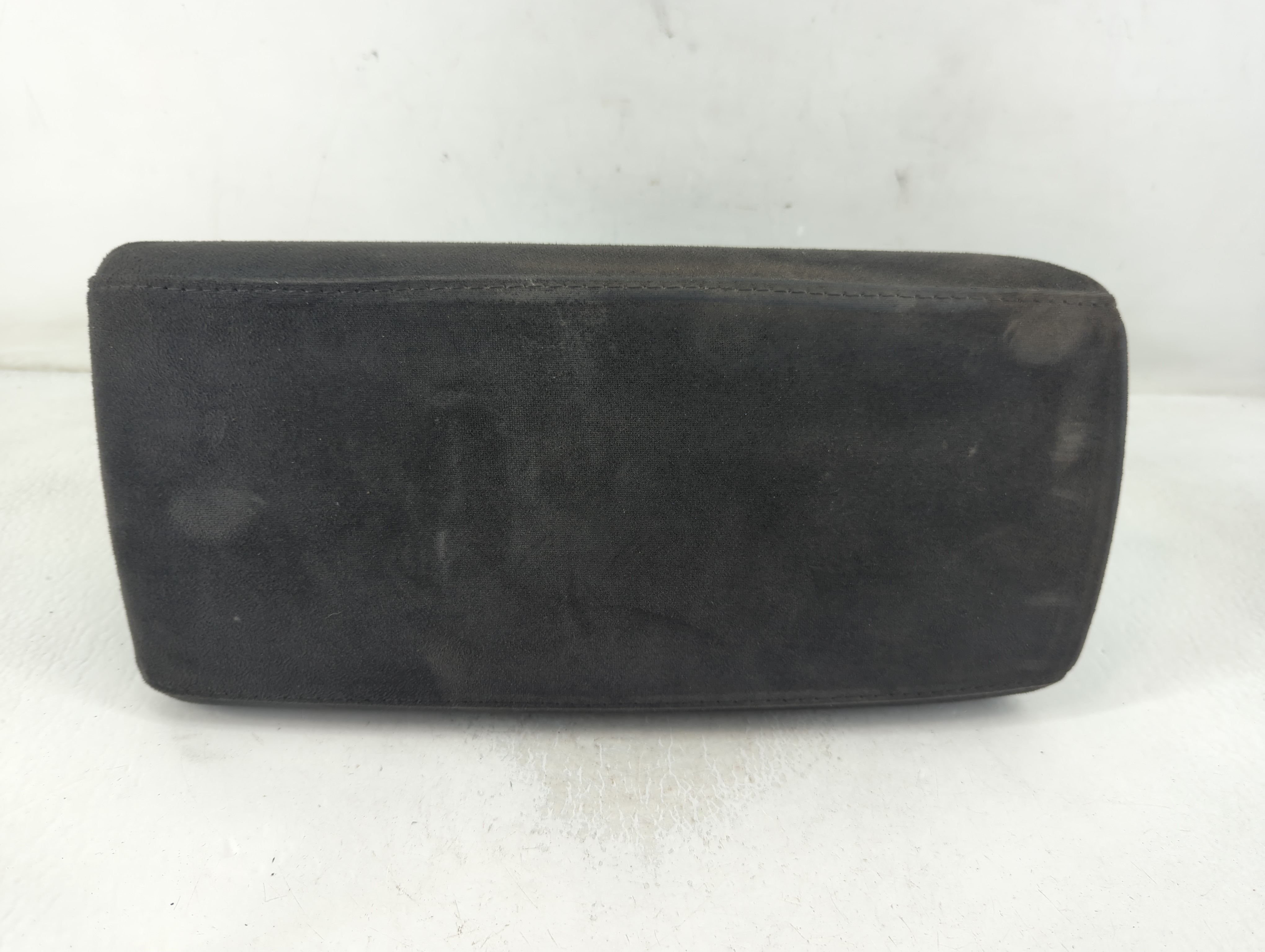 2011 Nissan Altima Center Console Armrest Cover Lid Black 838201 - Oemusedautoparts1.com