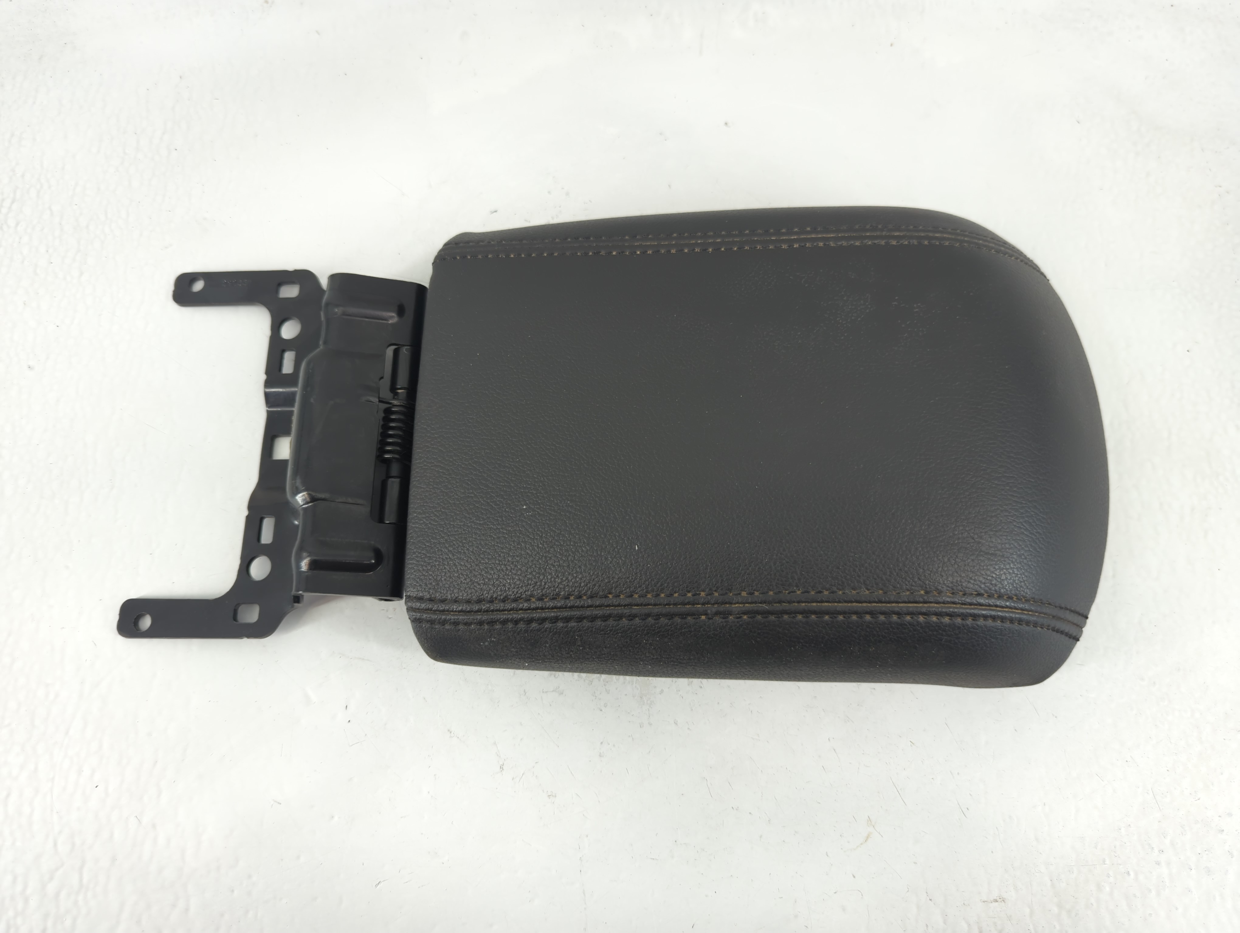 Ford Escape Center Console Armrest Cover Lid Black 838235 - Oemusedautoparts1.com