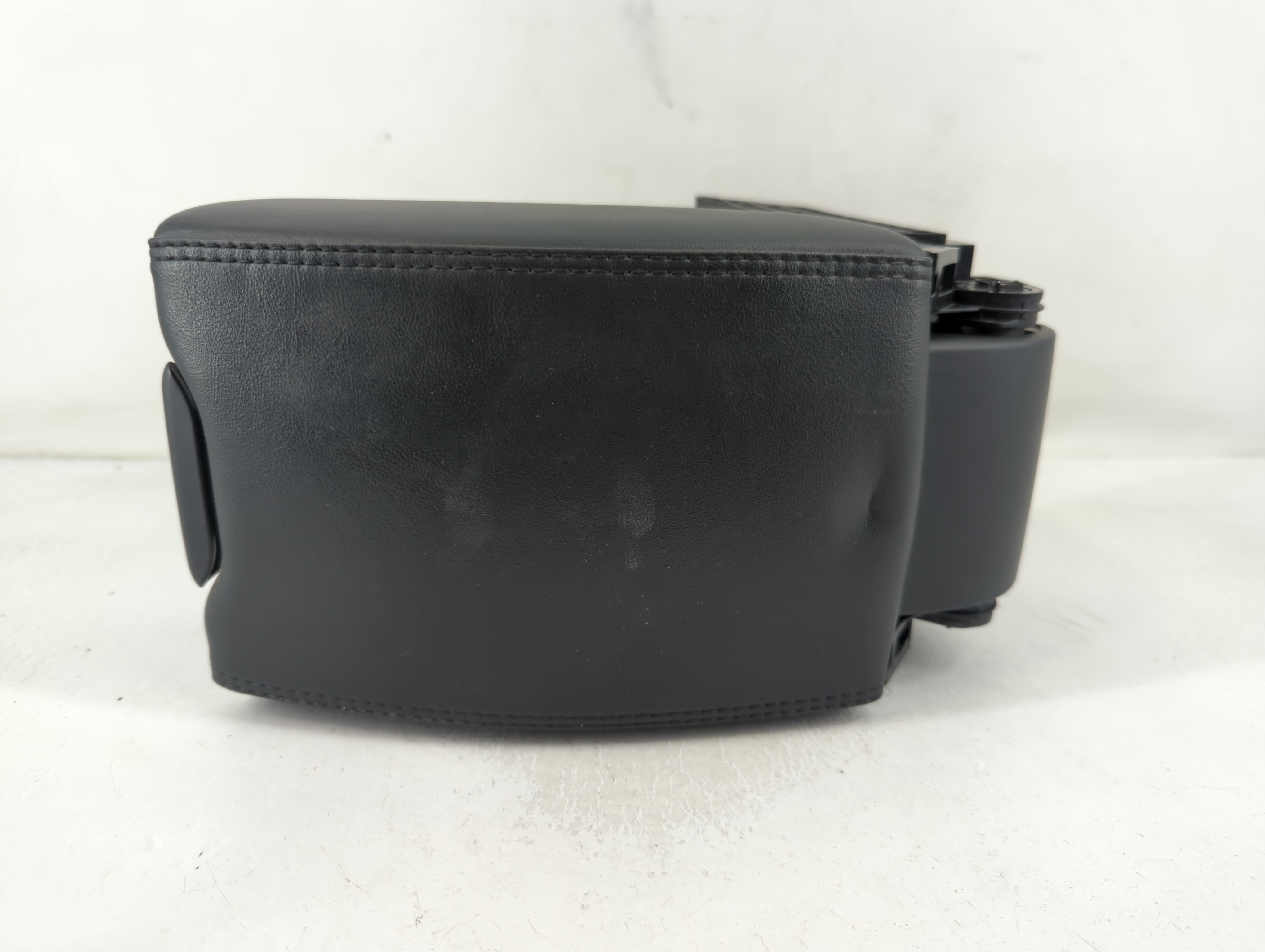 2012 Volvo S60 Center Console Armrest Cover Lid Black 838241 - Oemusedautoparts1.com