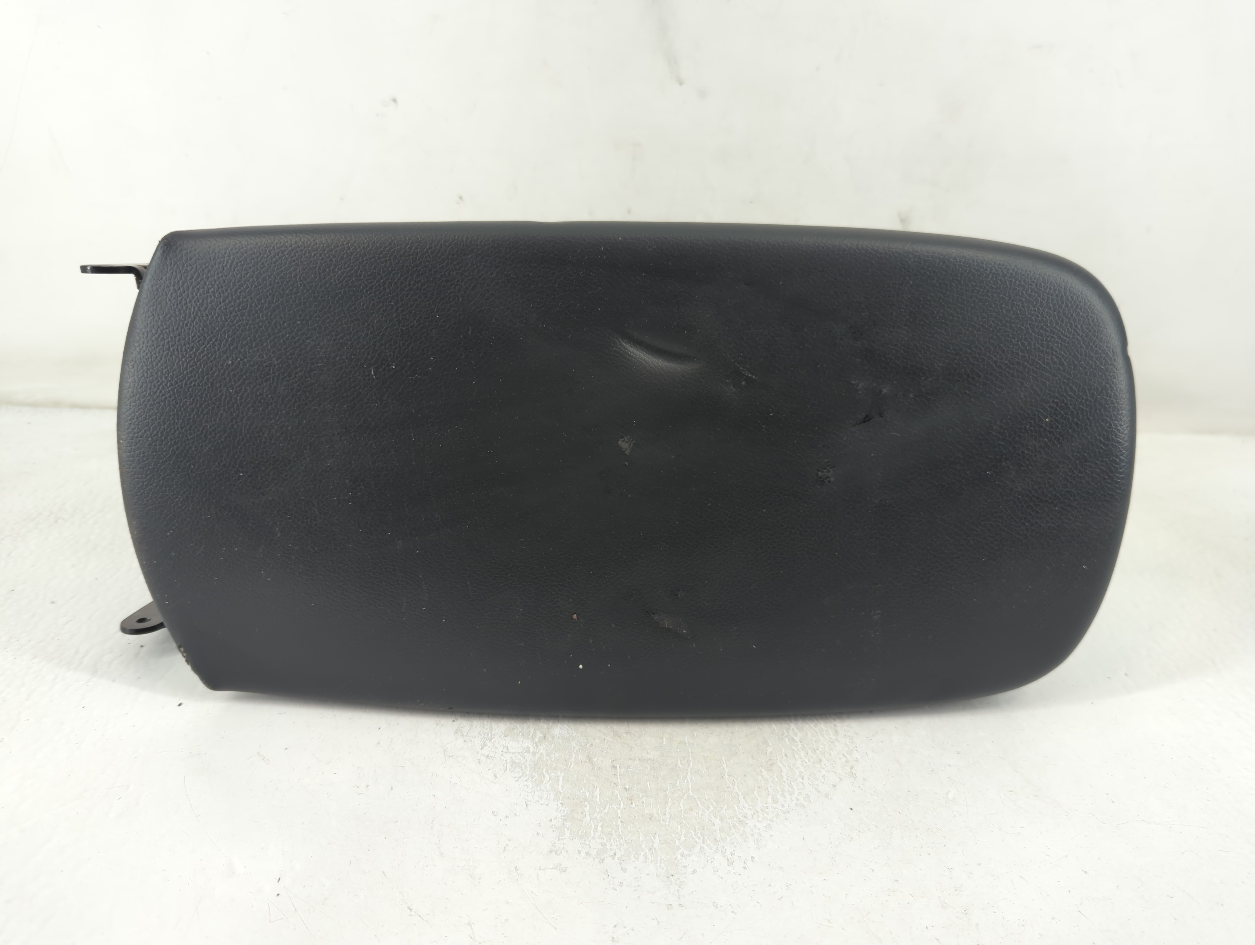 2019 Chevrolet Malibu Center Console Armrest Cover Lid Black 838242 - Oemusedautoparts1.com