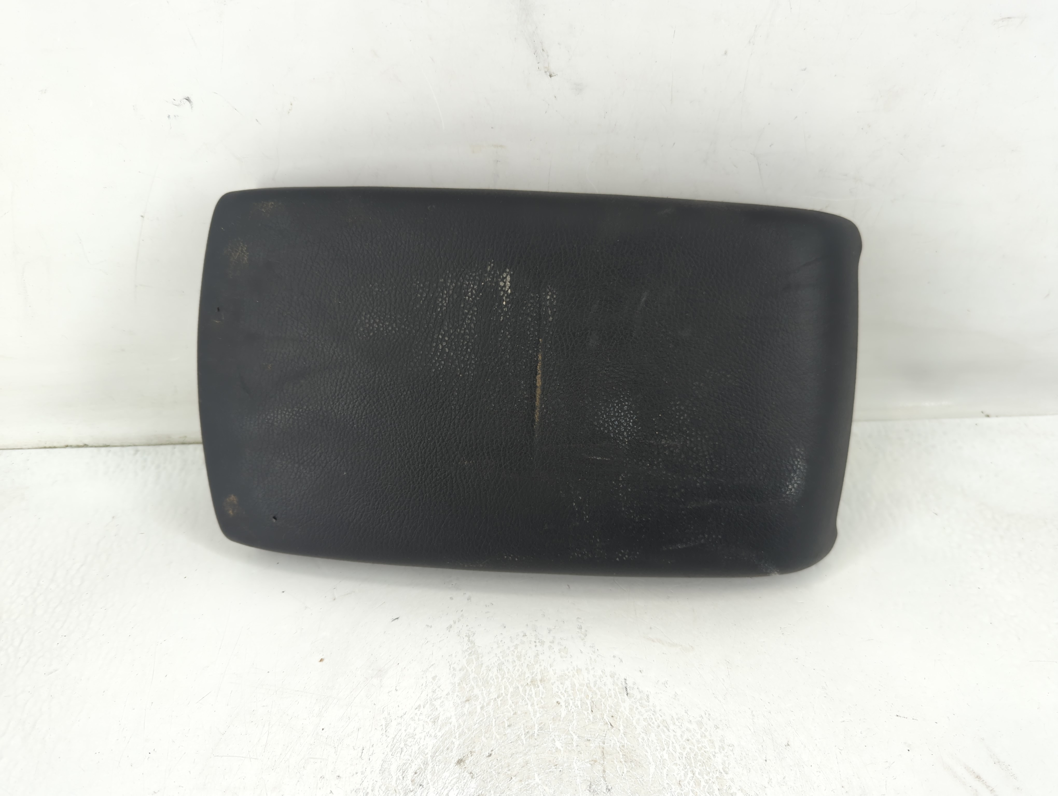 2010 Mazda 3 Center Console Armrest Cover Lid Black 838267 - Oemusedautoparts1.com