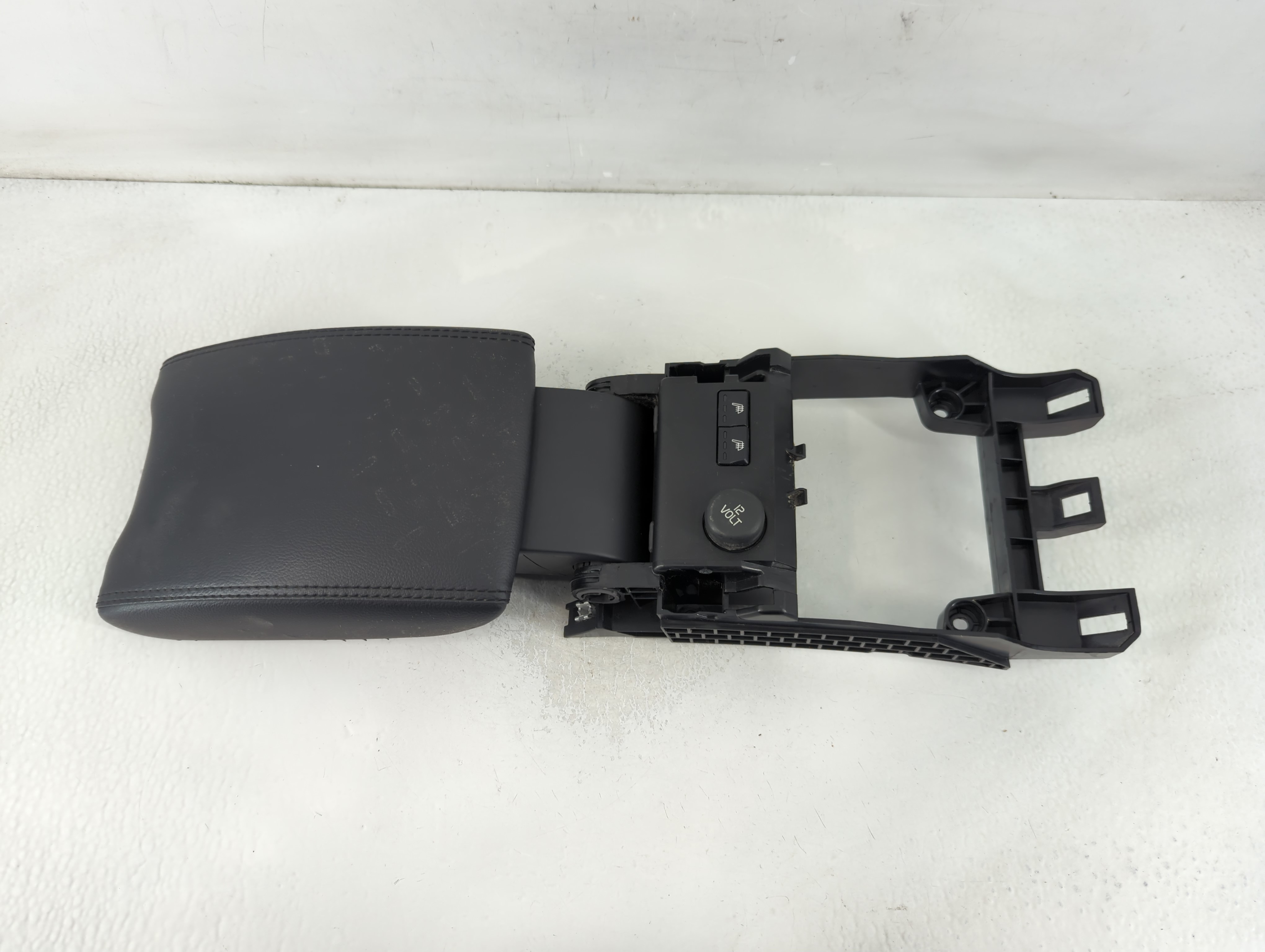 2013 Volvo S60 Center Console Armrest Cover Lid Black 838278 - Oemusedautoparts1.com