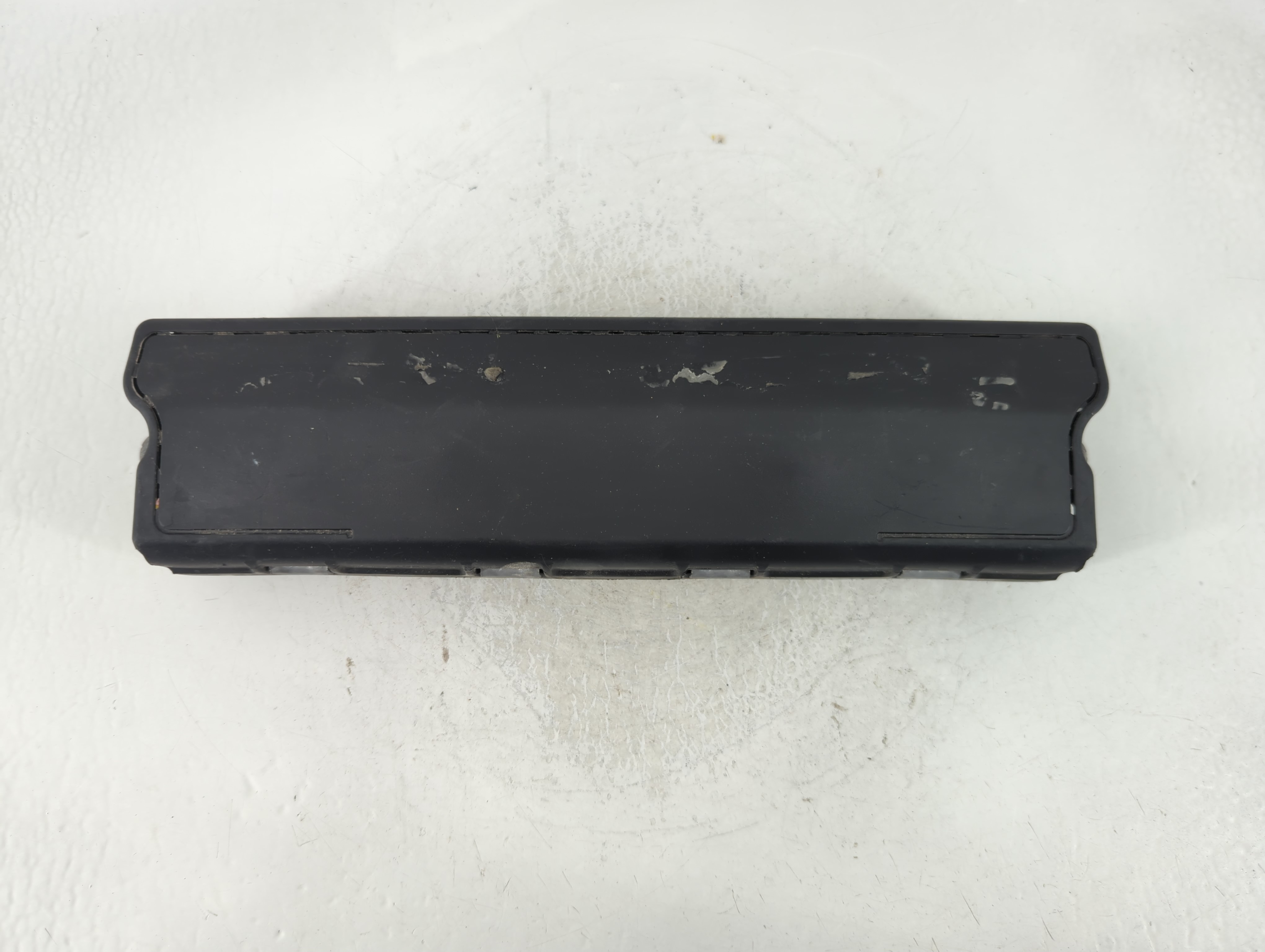 2018-2019 Chevrolet Cruze Air Bag Driver Left Knee Oem 838344 - Oemusedautoparts1.com