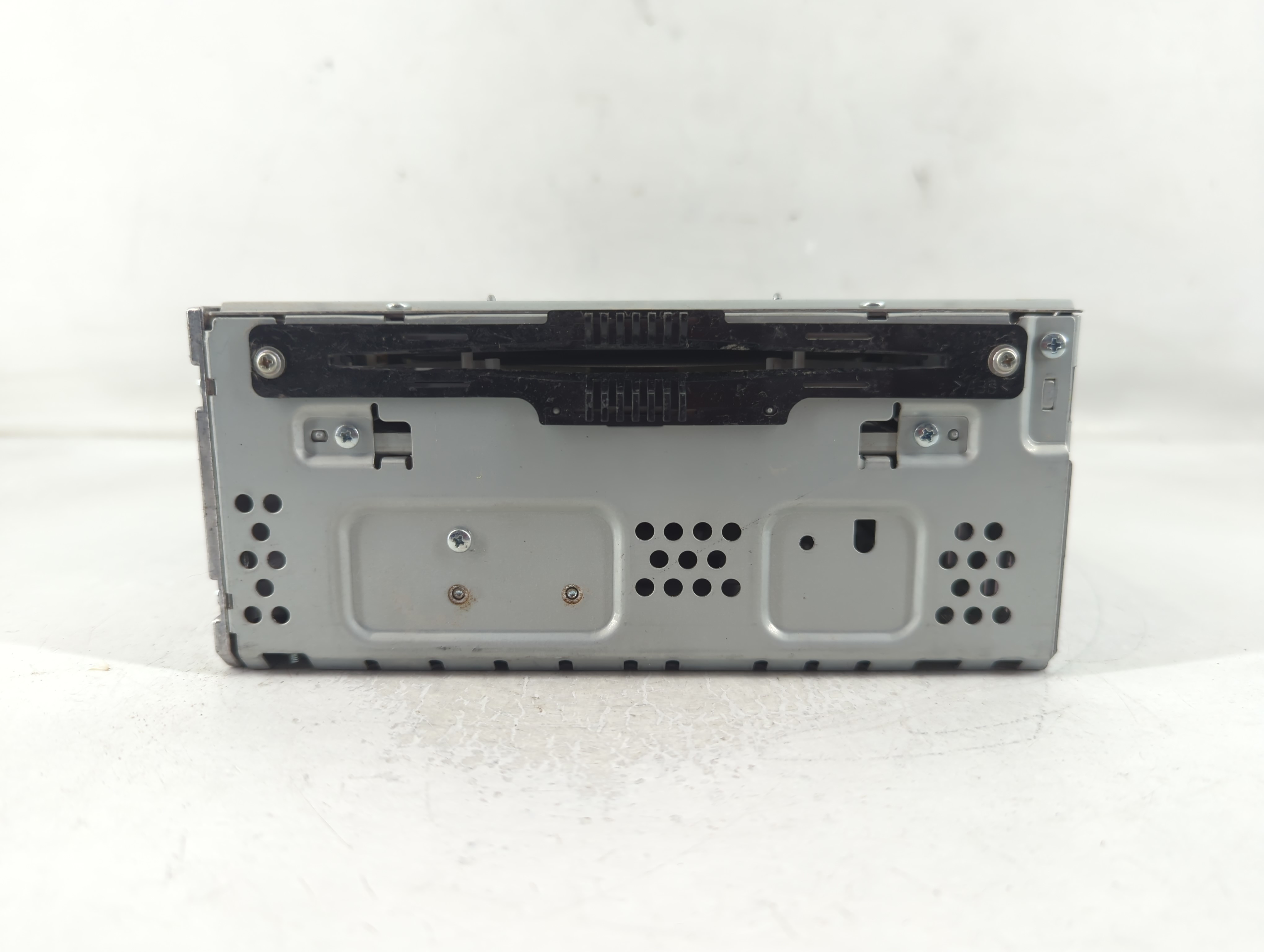 2015-2018 Ford Edge Am Fm Cd Player Radio Receiver 838366 - Oemusedautoparts1.com