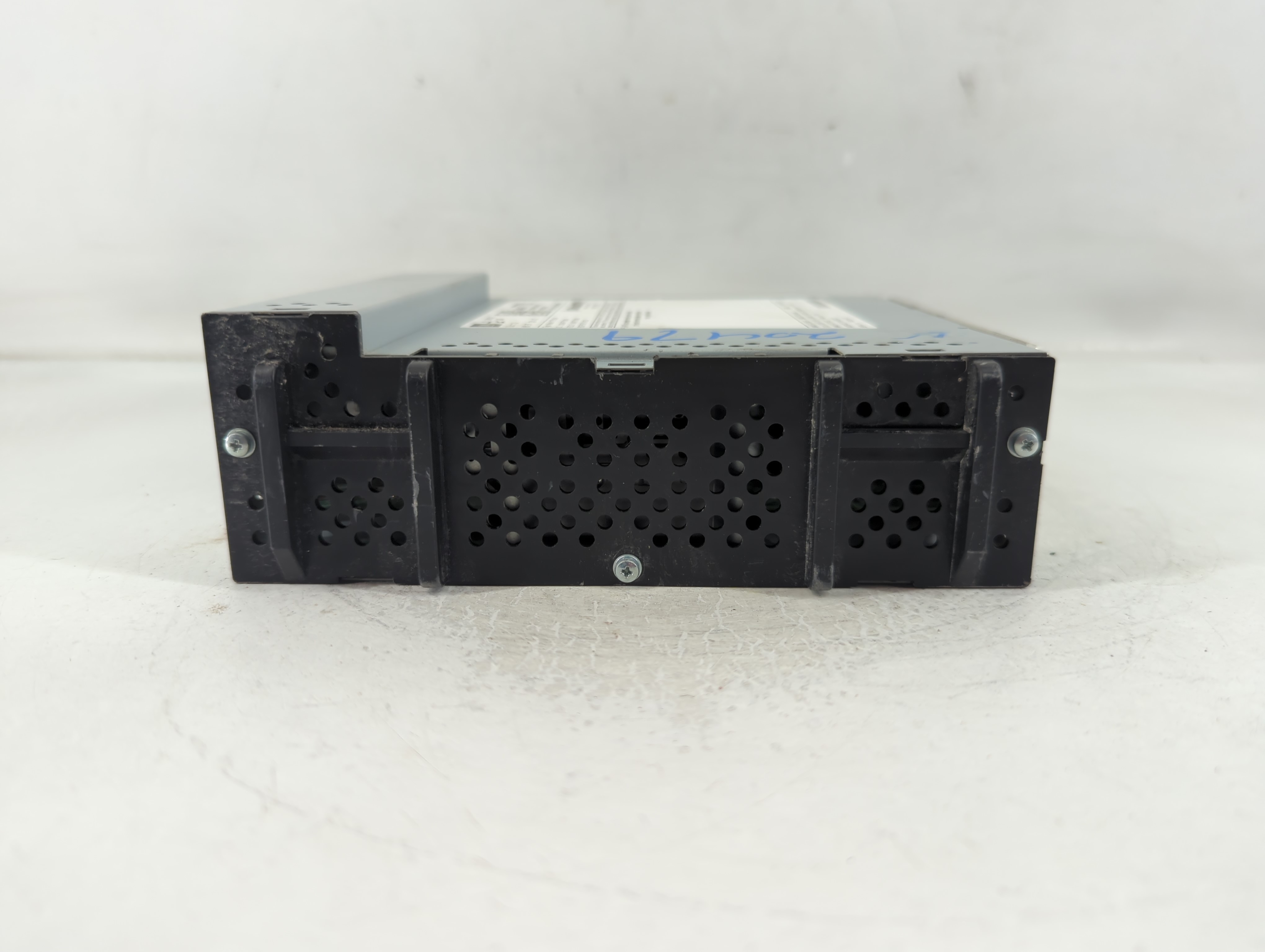 2019-2019 Chevrolet Equinox Am Fm Cd Player Radio Receiver 838377 - Oemusedautoparts1.com