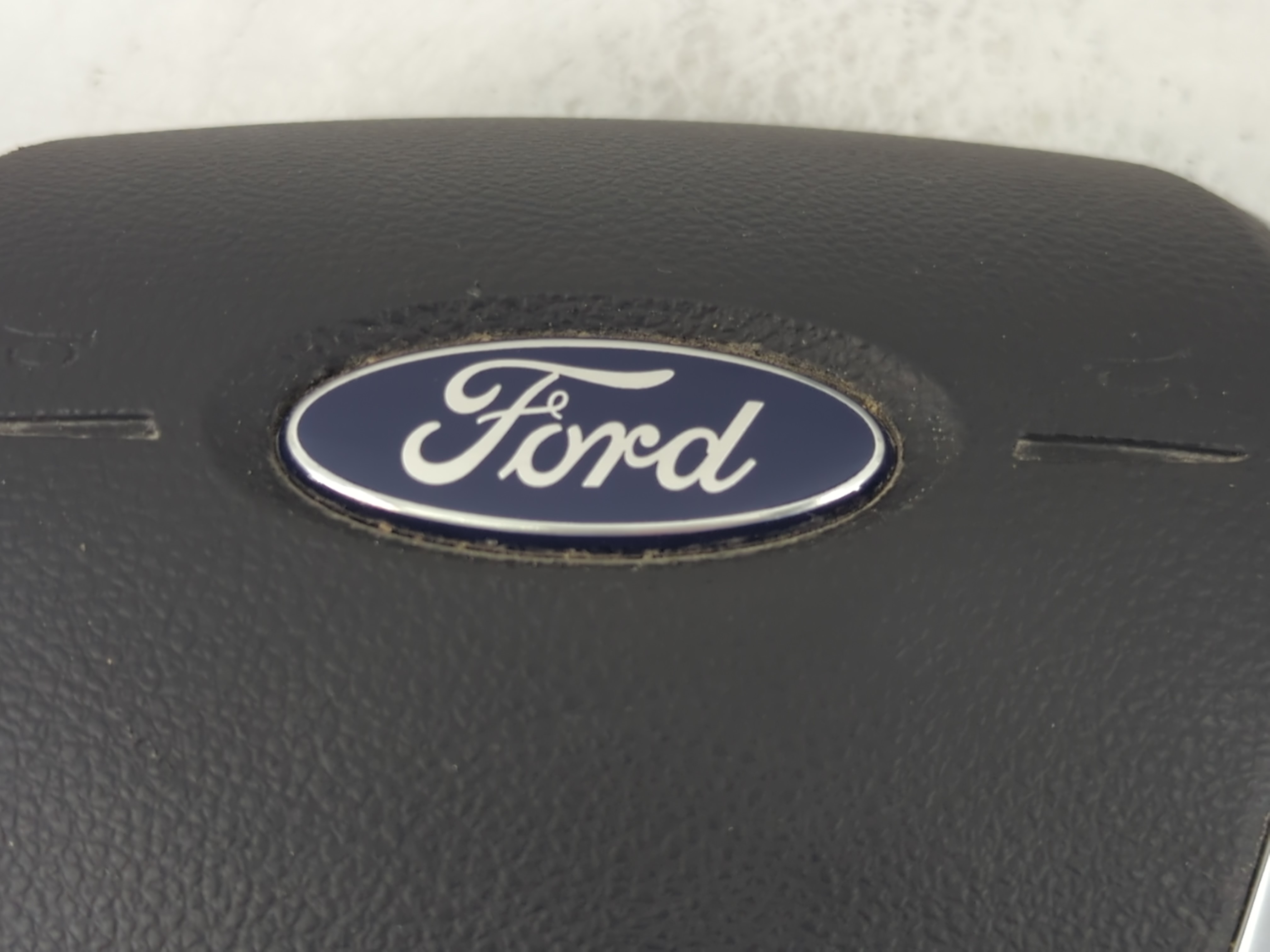 2013-2014 Ford Escape Air Bag Driver Left Steering Wheel Mounted 838445 - Oemusedautoparts1.com