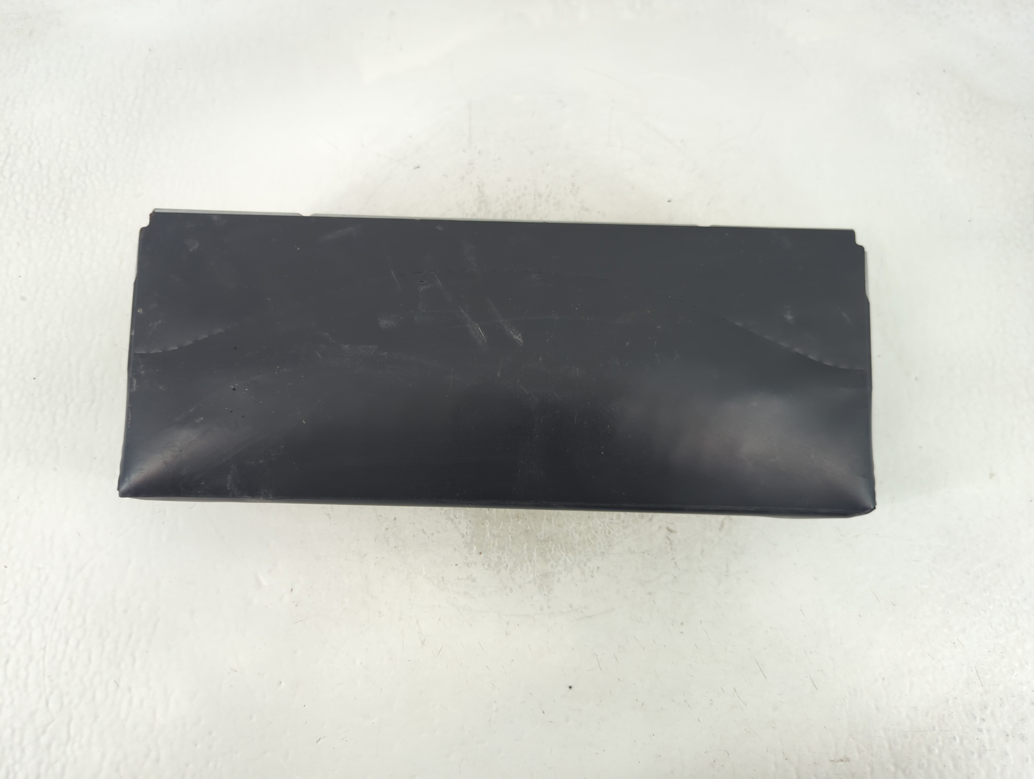 2015-2017 Audi A3 Air Bag Driver Left Knee Oem 838461 - Oemusedautoparts1.com