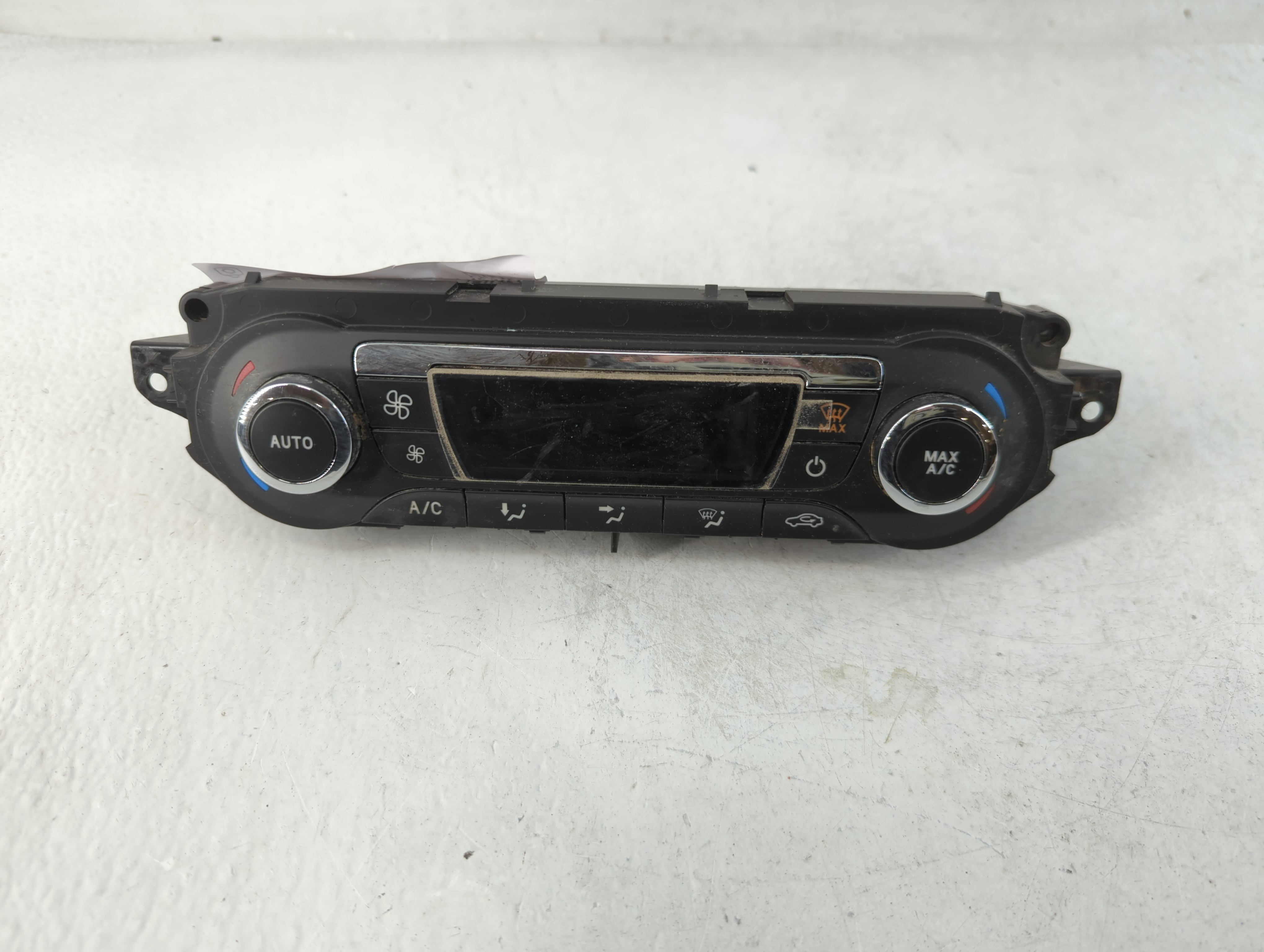 2013-2016 Ford Escape Ac Heater Climate Control Cj5t-18c612-ae 838473 - Oemusedautoparts1.com