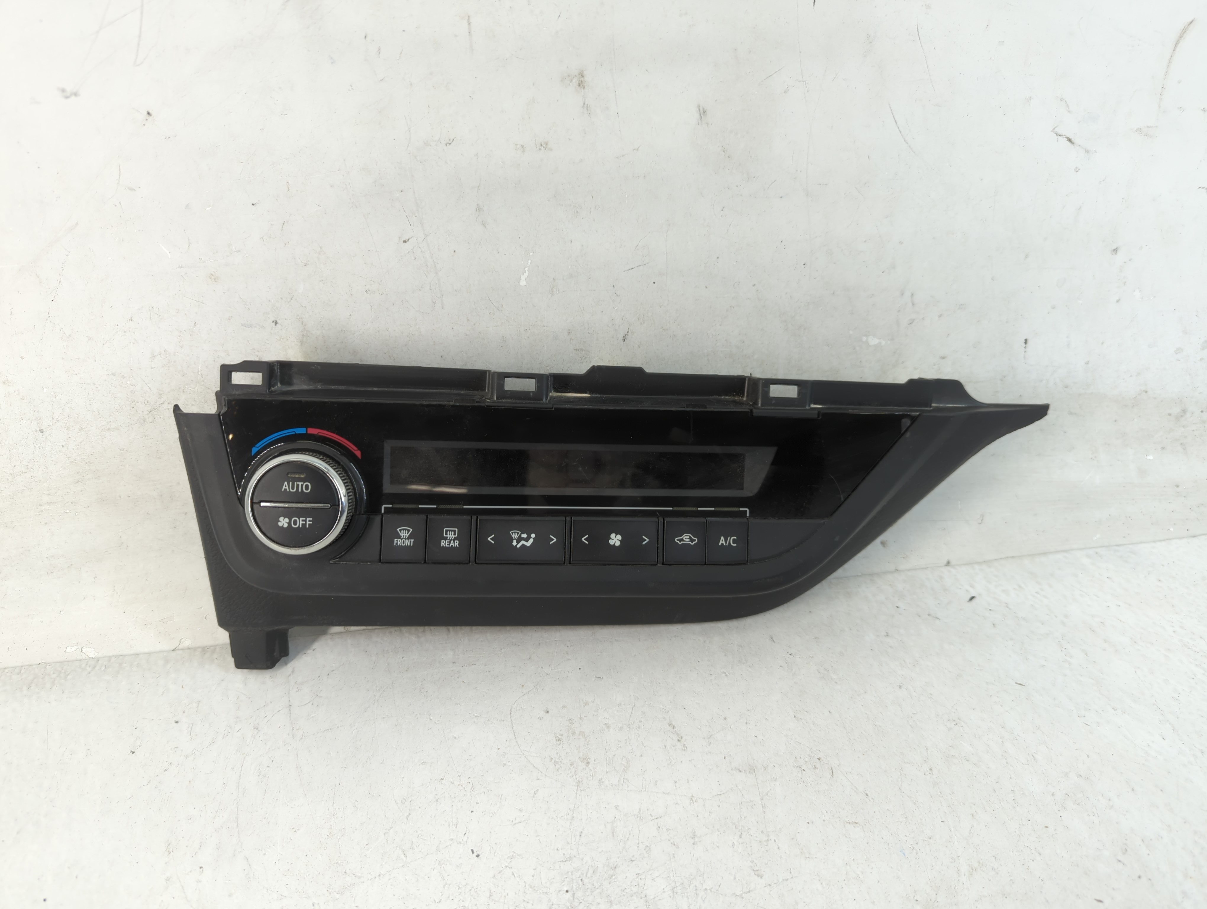 2014-2019 Toyota Corolla Ac Heater Climate Control 838501 - Oemusedautoparts1.com