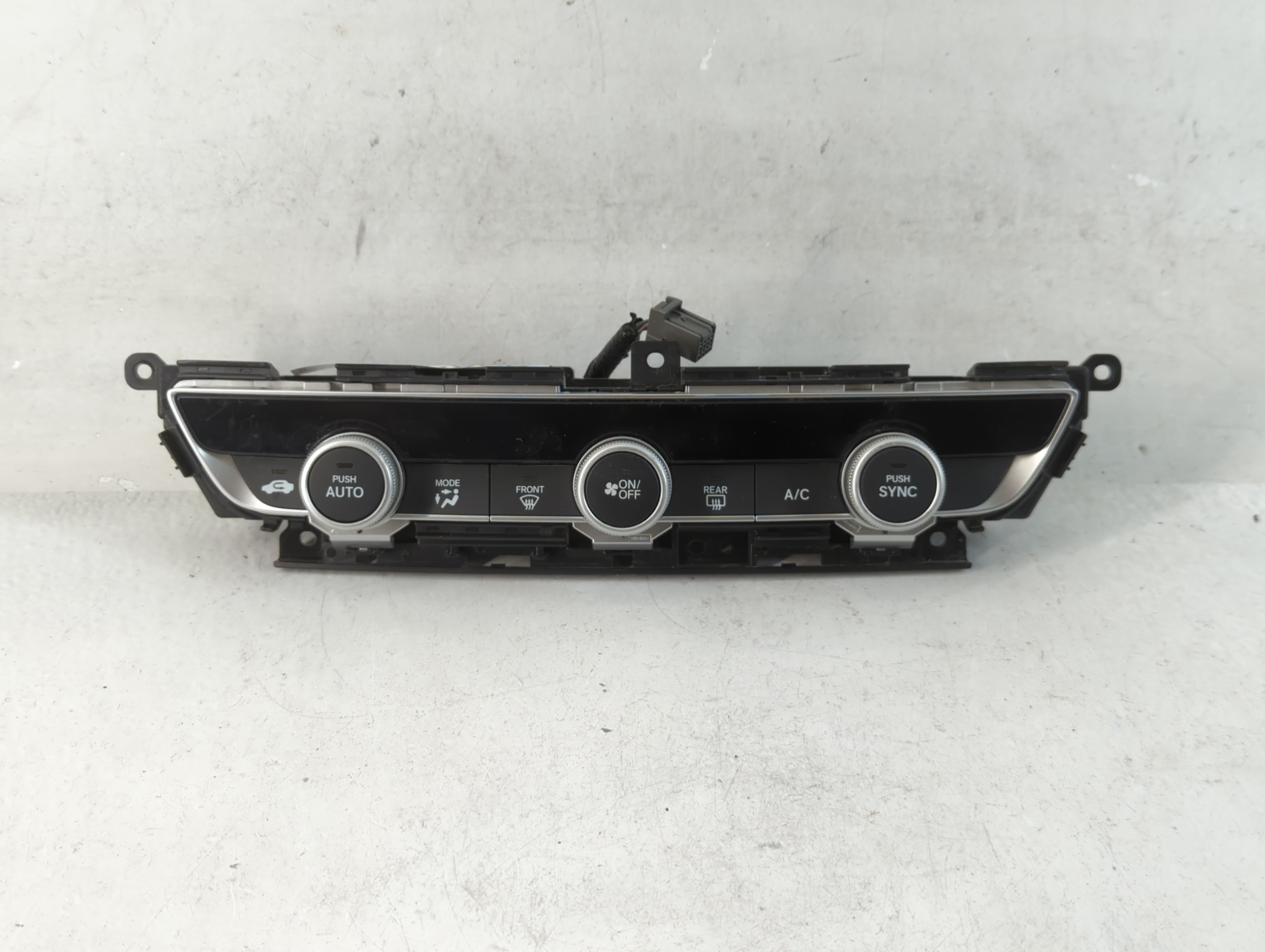 Picture of 2018-2020 Honda Accord Ac Heater Climate Control Temperature Oem 838514