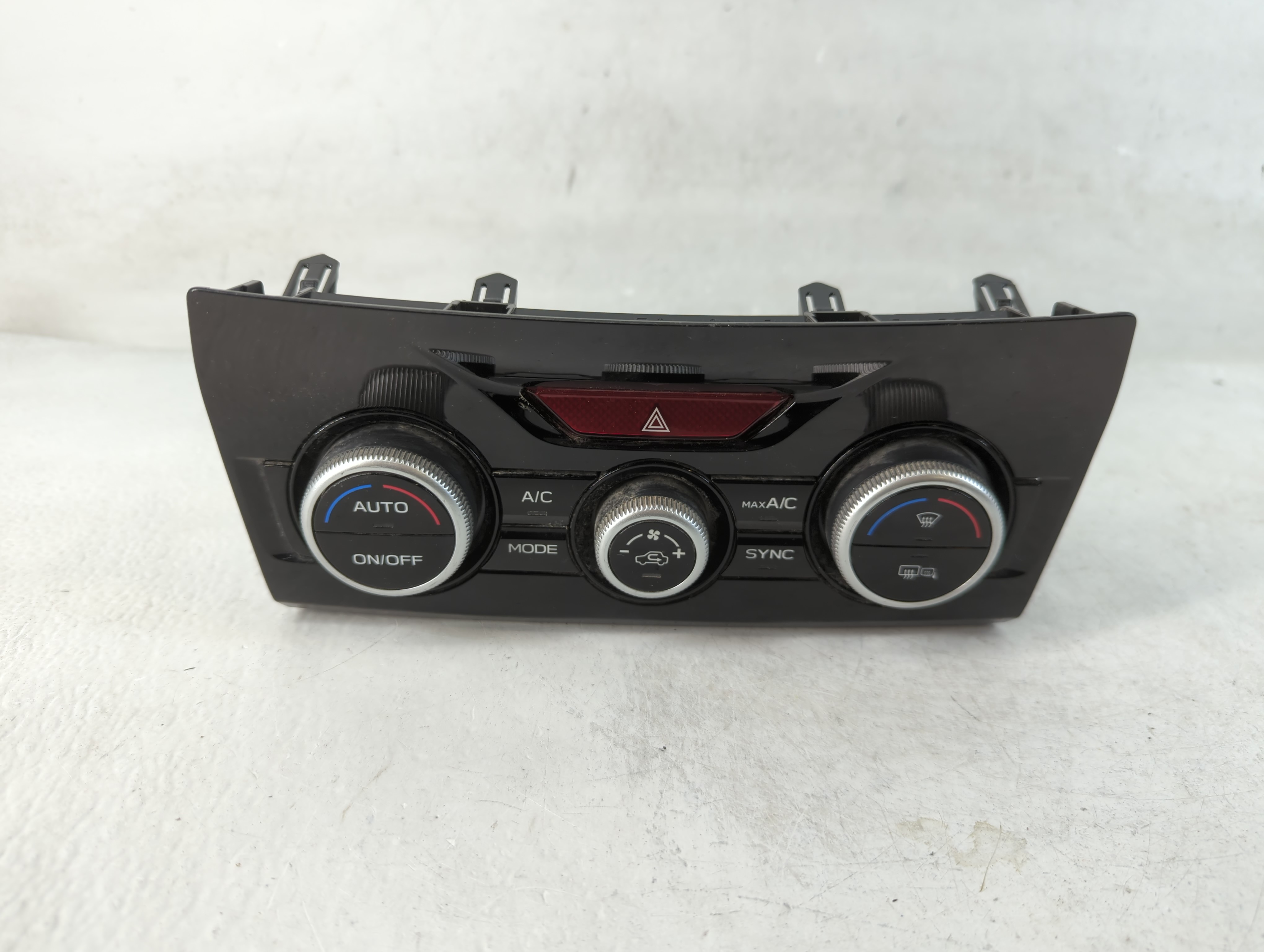 2019-2021 Subaru Forester Ac Heater Climate Control 72311sj651 838551 - Oemusedautoparts1.com