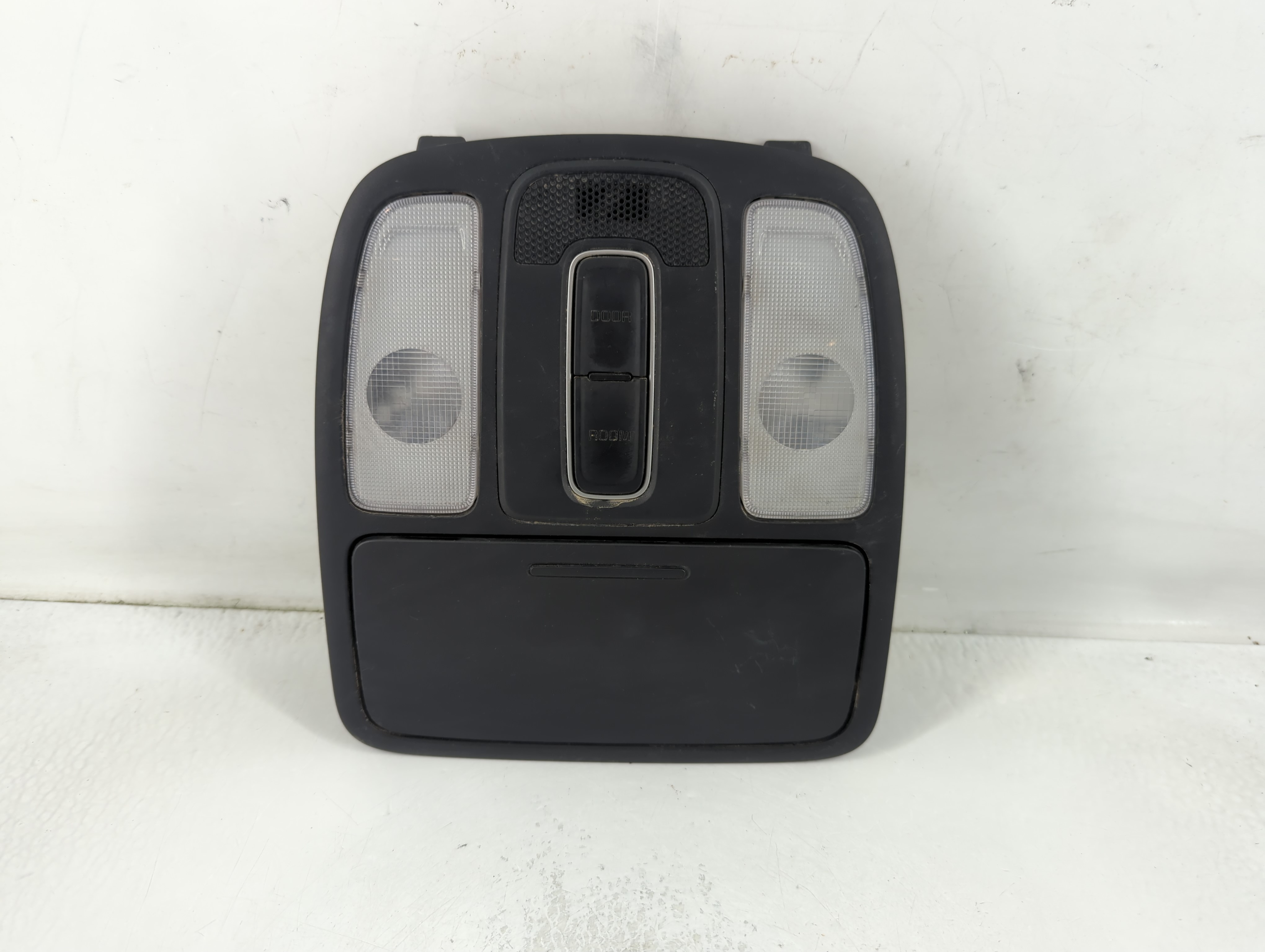2015 Kia Soul Overhead Roof Console 838601 - Oemusedautoparts1.com