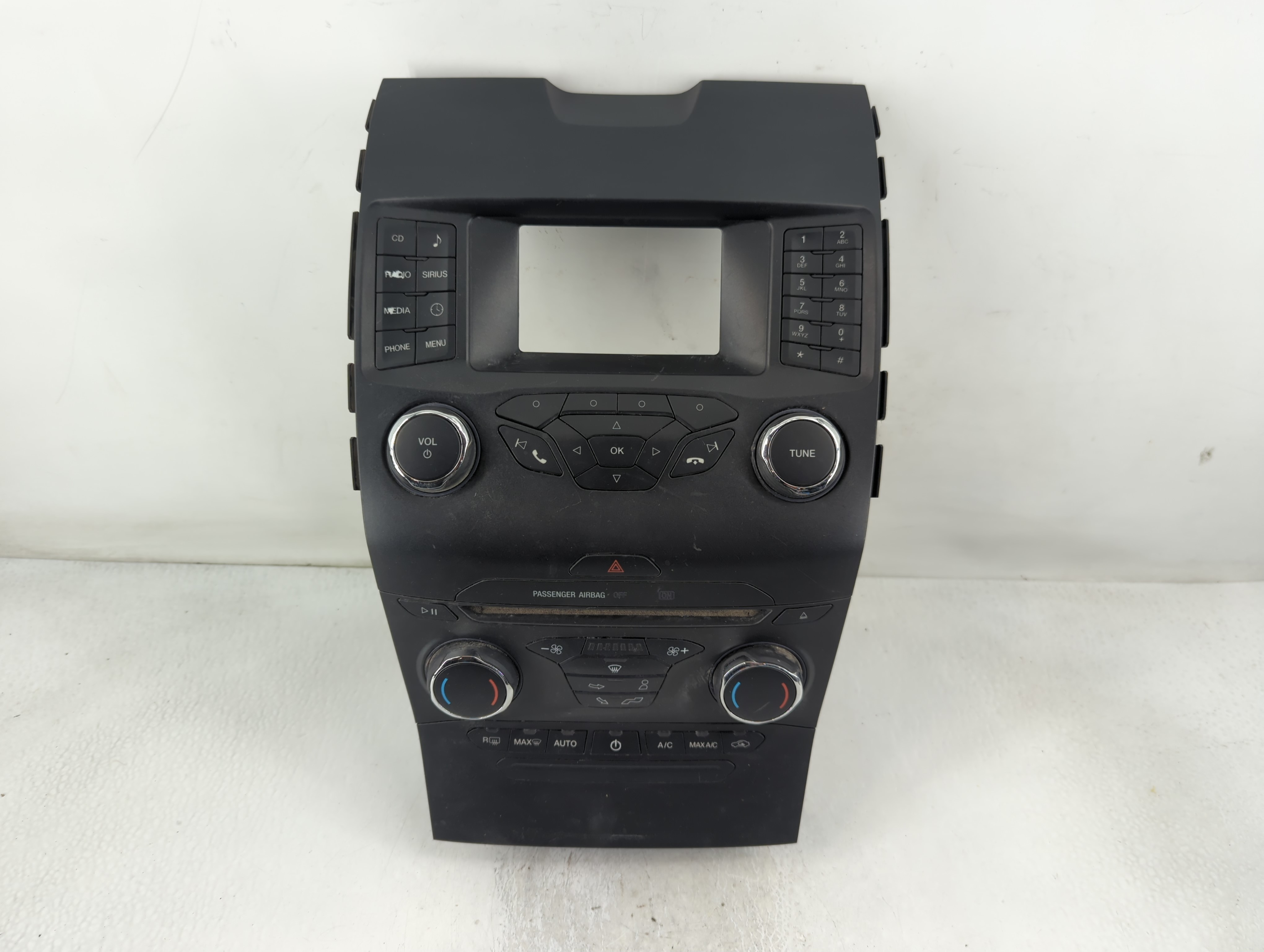 2015-2018 Ford Edge Am Fm Cd Player Radio Receiver 838801 - Oemusedautoparts1.com