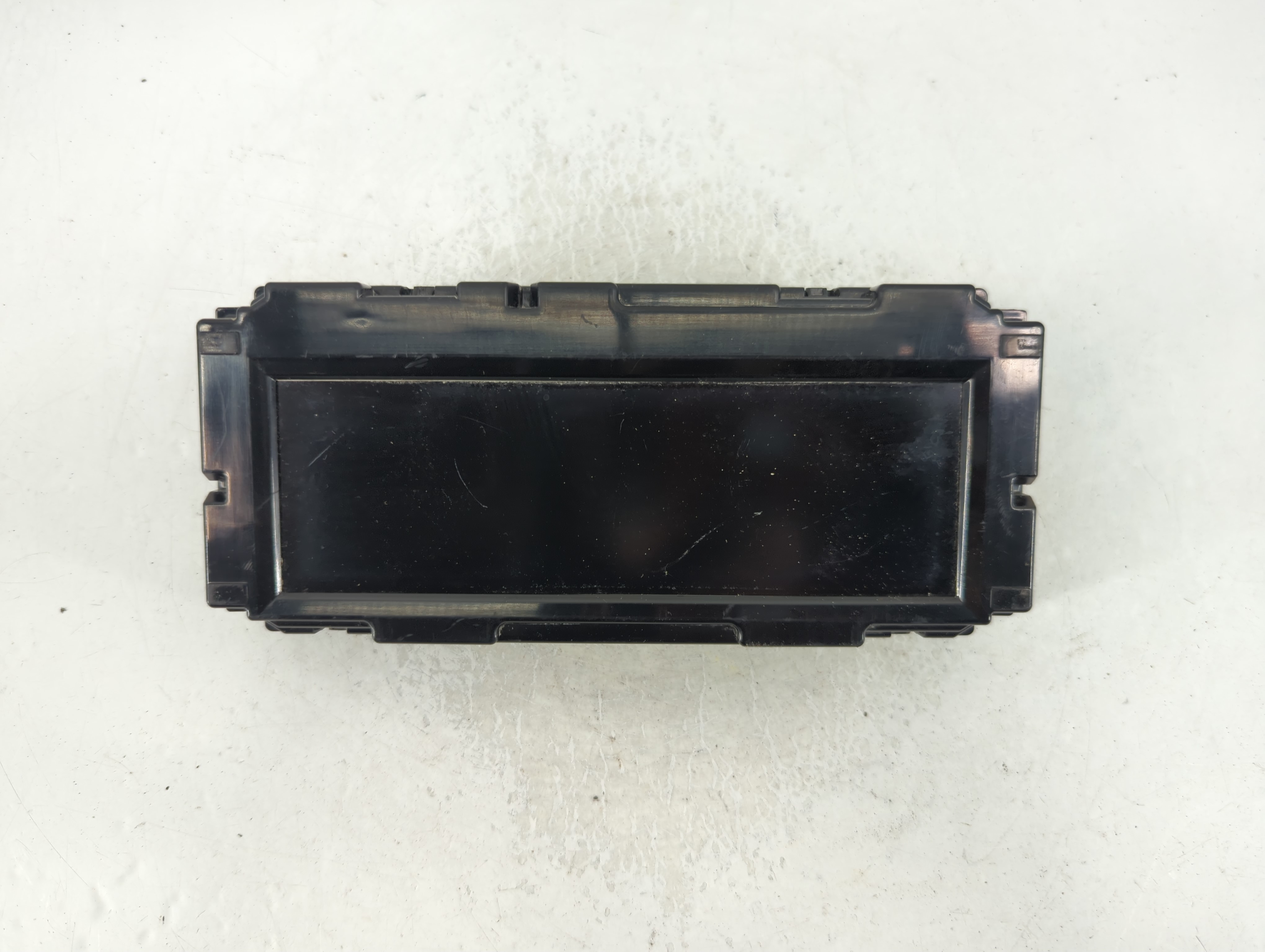 2011-2012 Buick Regal Information Display Screen 838832 - Oemusedautoparts1.com