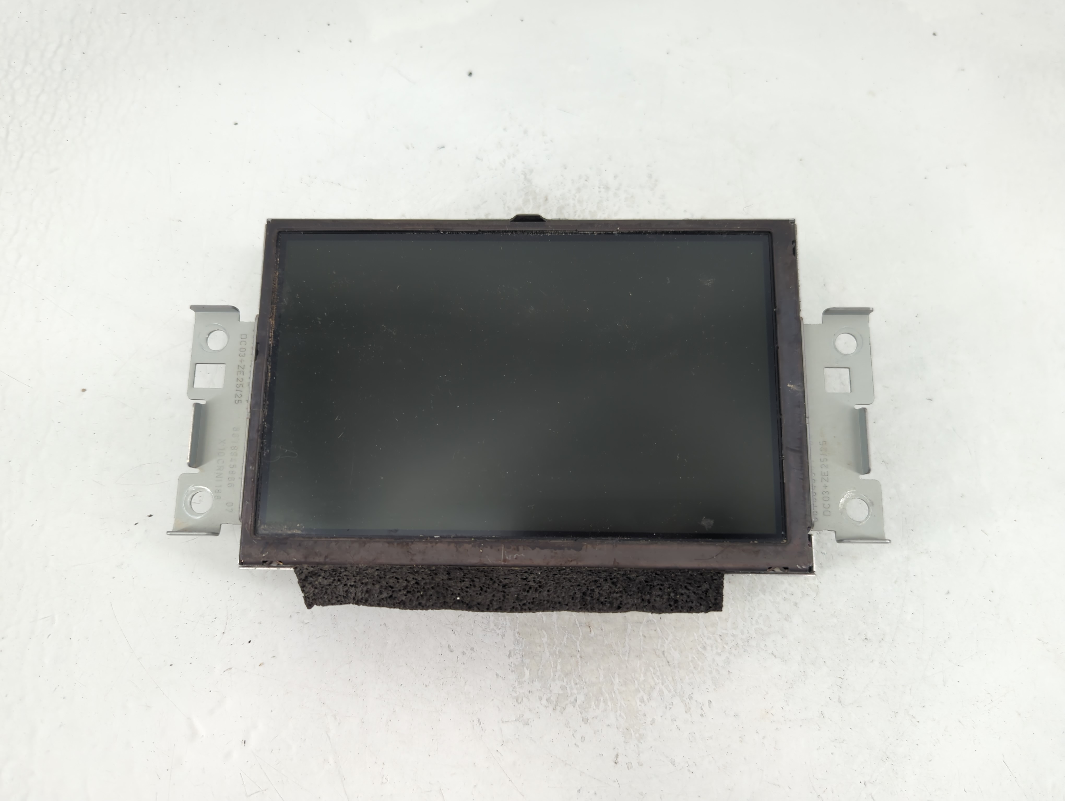 2013-2013 Volvo V60 Information Display Screen 838837 - Oemusedautoparts1.com