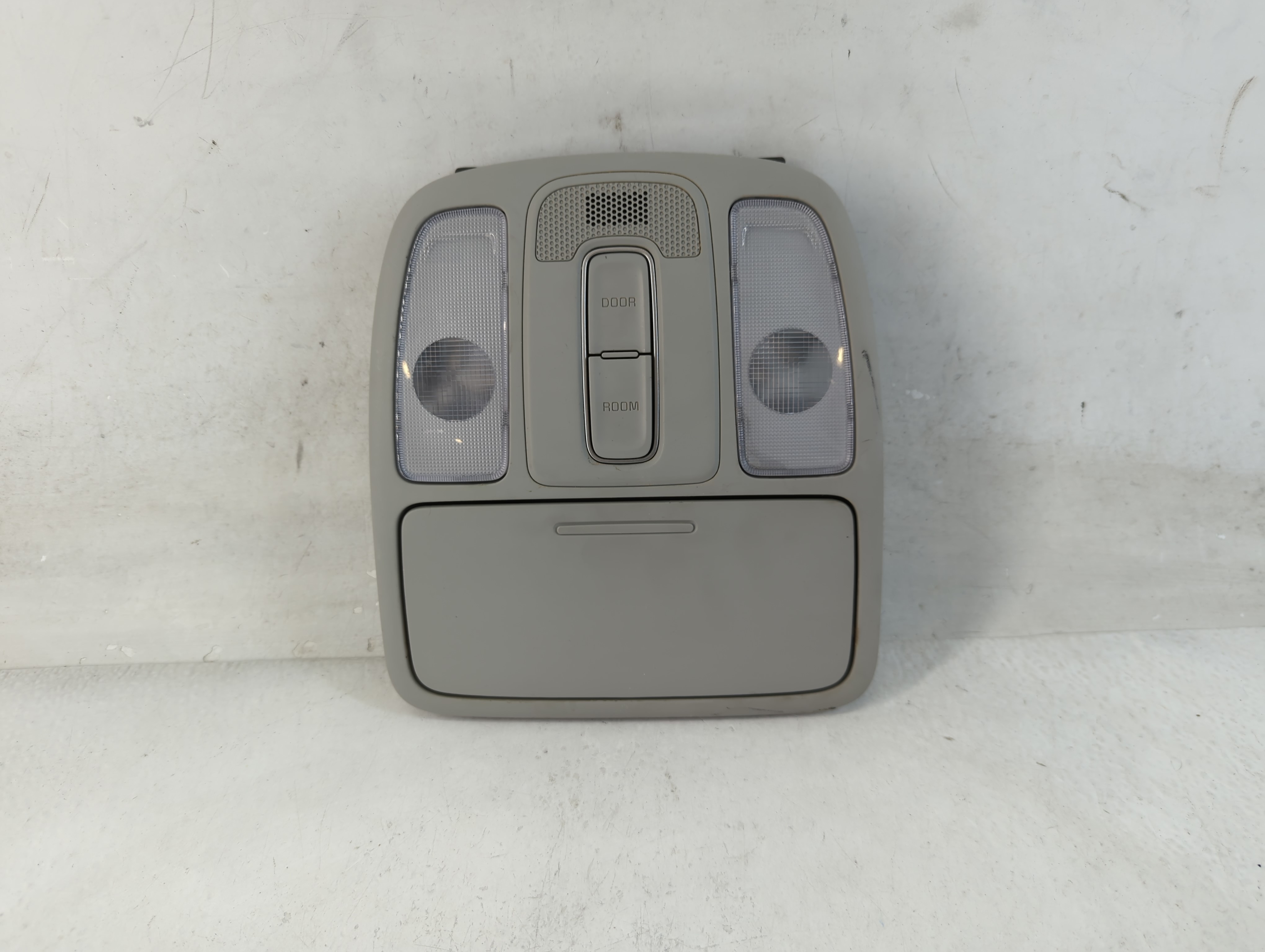 2018 Kia Soul Overhead Roof Console 838881 - Oemusedautoparts1.com