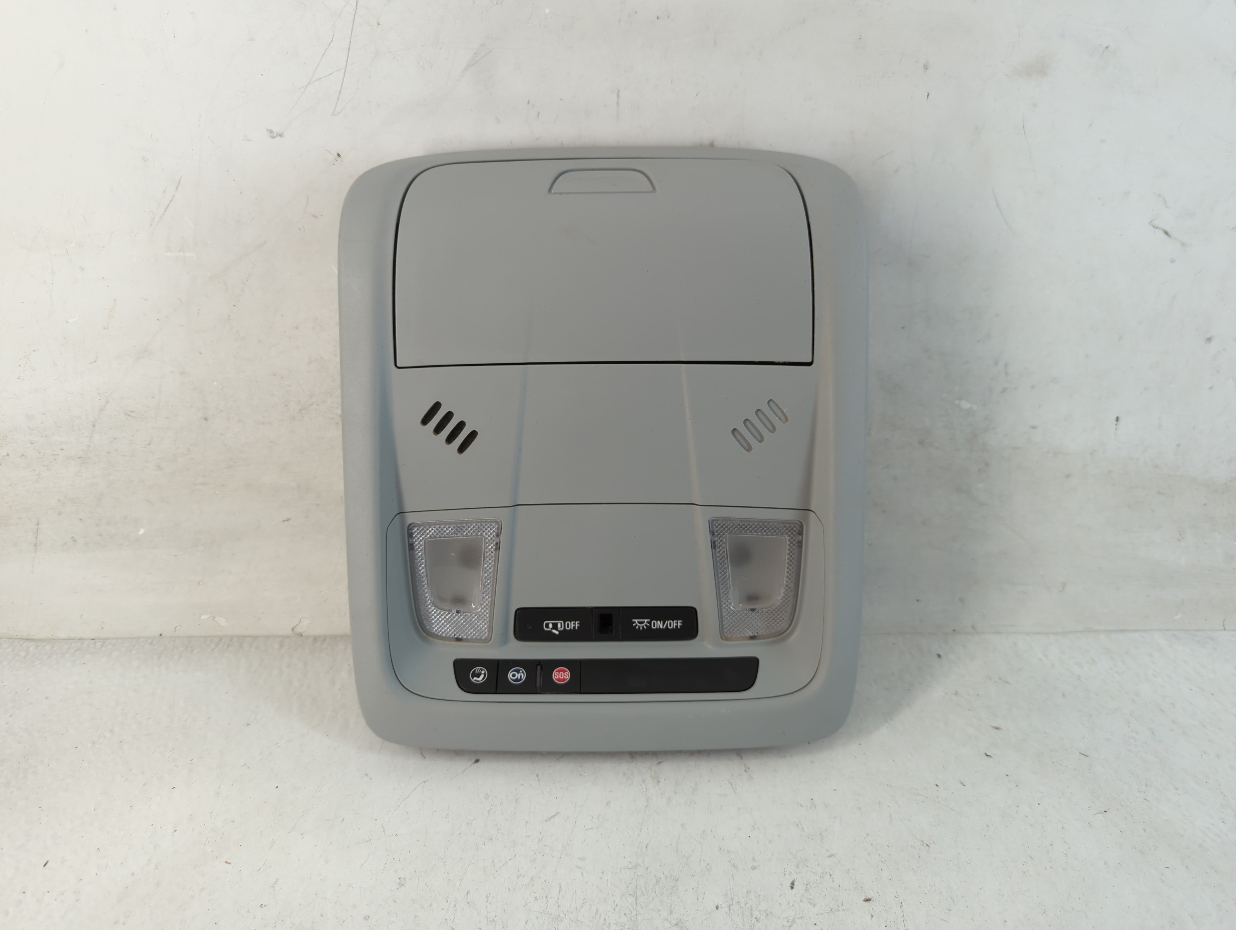 2020 Chevrolet Blazer Overhead Roof Console 838888 - Oemusedautoparts1.com
