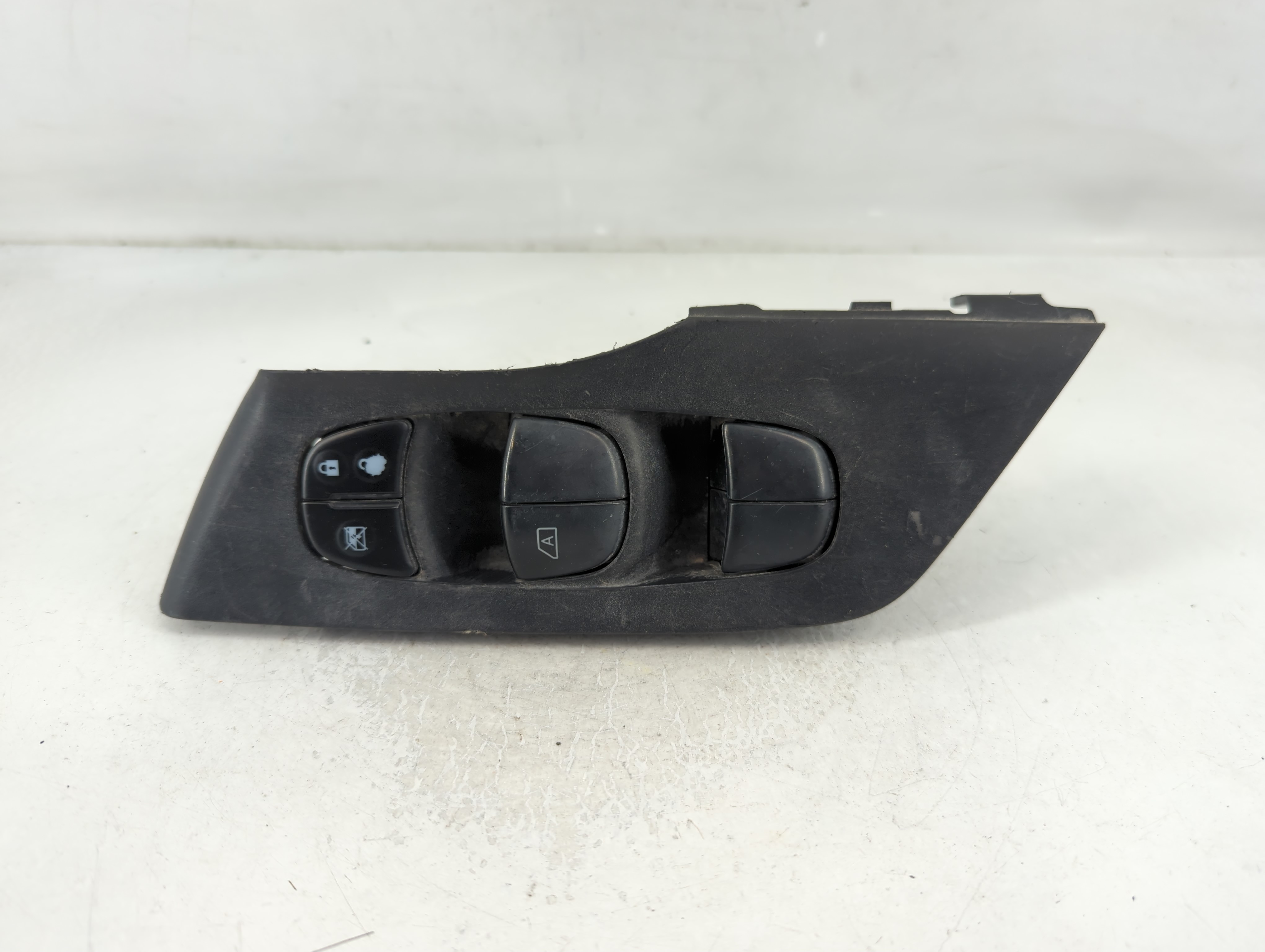 2013-2018 Nissan Altima Driver Left Door Master Power Window Switch 838891 - Oemusedautoparts1.com