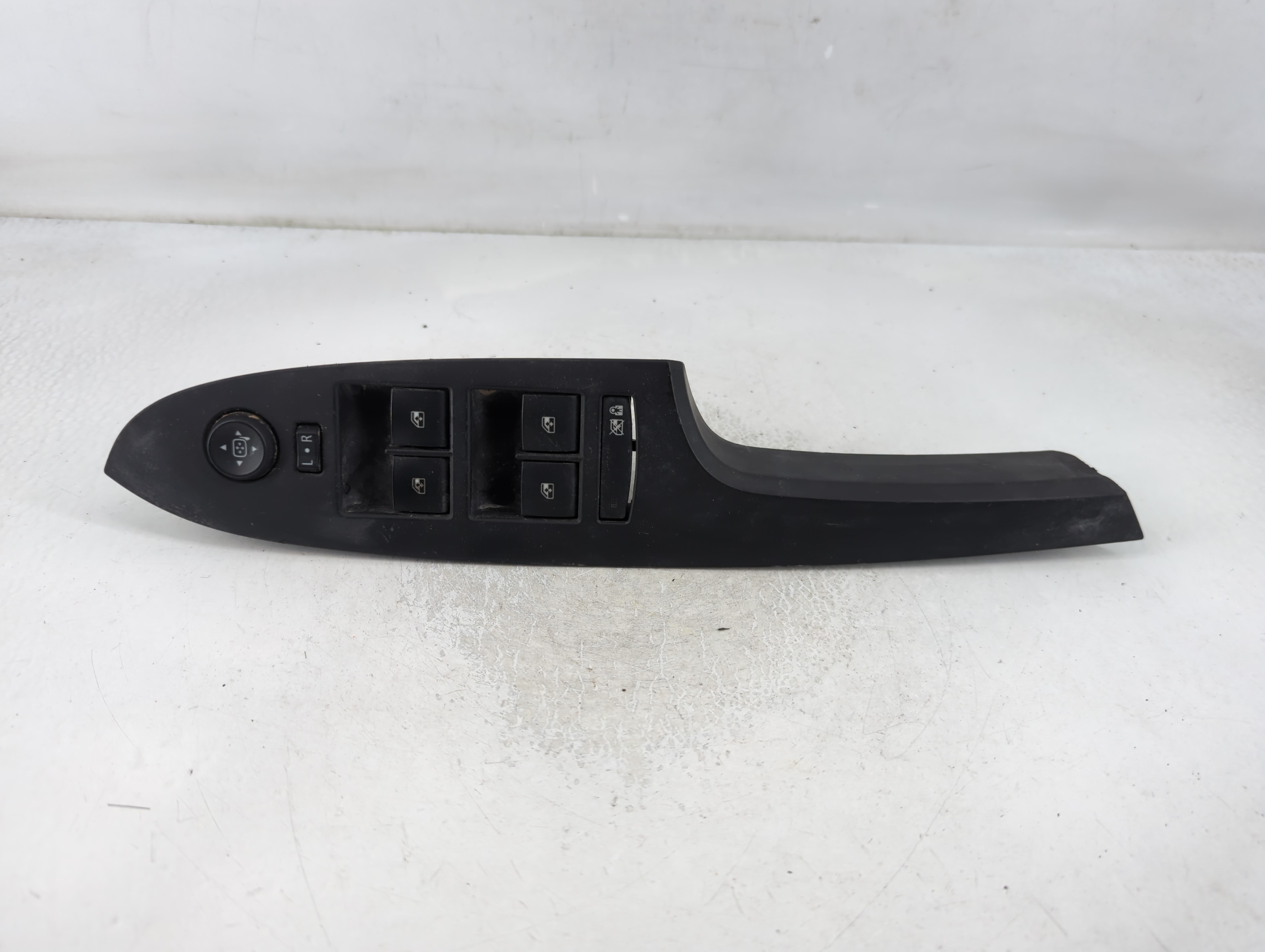 2014-2015 Cadillac Ats Driver Left Door Master Power Window Switch 838892 - Oemusedautoparts1.com